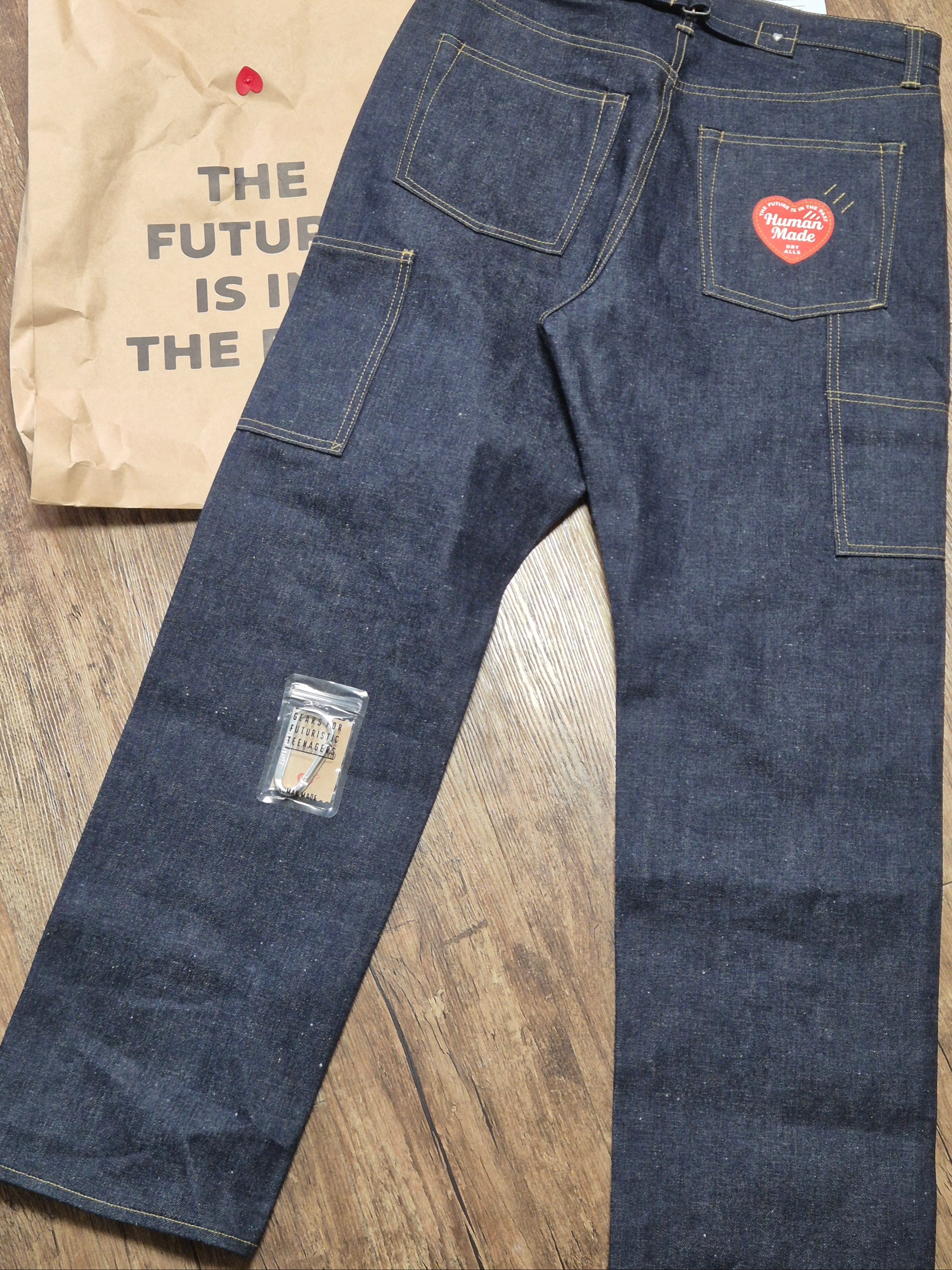 Human Made Straight Denim Pants Past Indigo, BAPE Colors College T-shirt Sax 착용 스타일 - 6