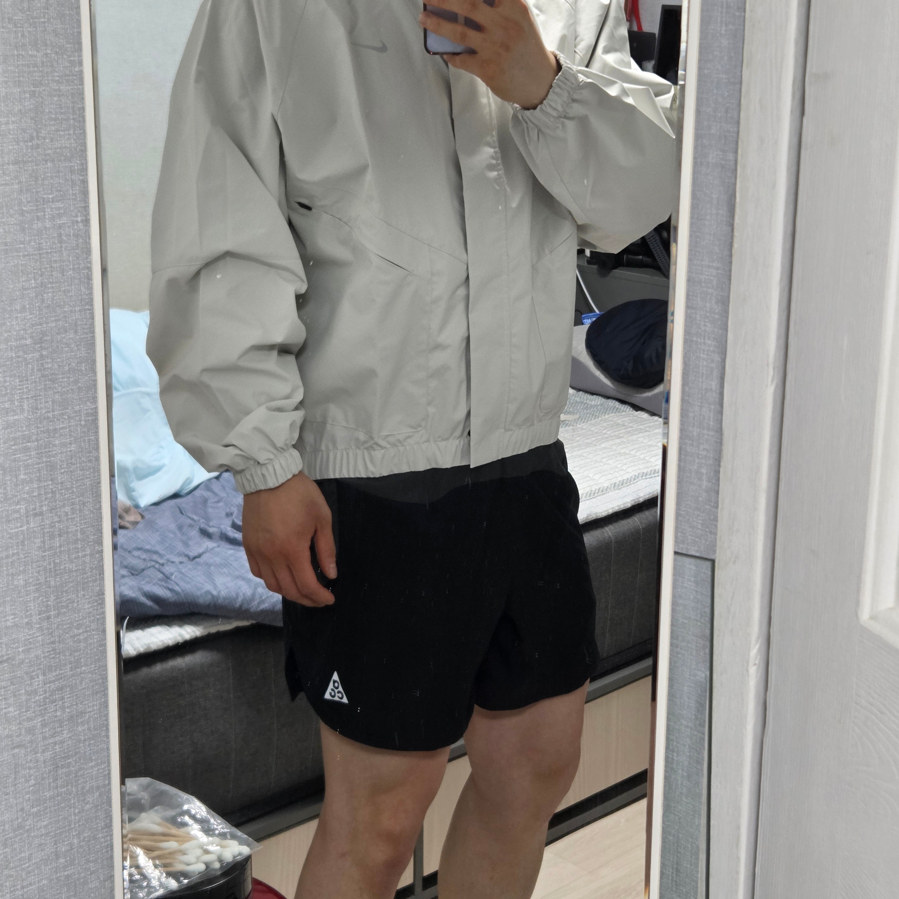 (W) Nike Storm Fit Swift Running Jacket Pale Ivory - Asia, Nike ACG Second Sunrise Dri-Fit ADV 5 Inch Brief Lined Shorts Black Anthracite - Asia 착용 스타일 - 2