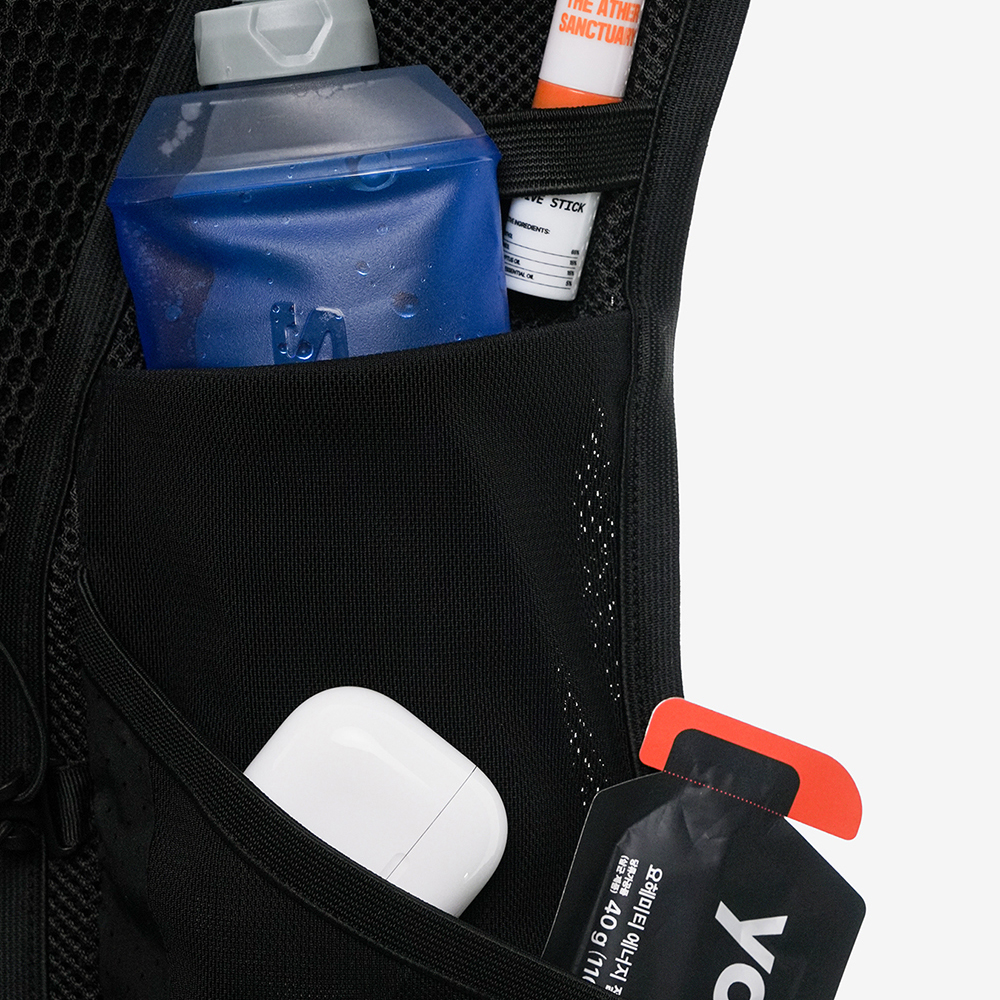 디아더생츄어리 오리진 디스턴스 베스트 블랙(THE ATHER SANCTUARY Origin Distance Vest Black) - 5