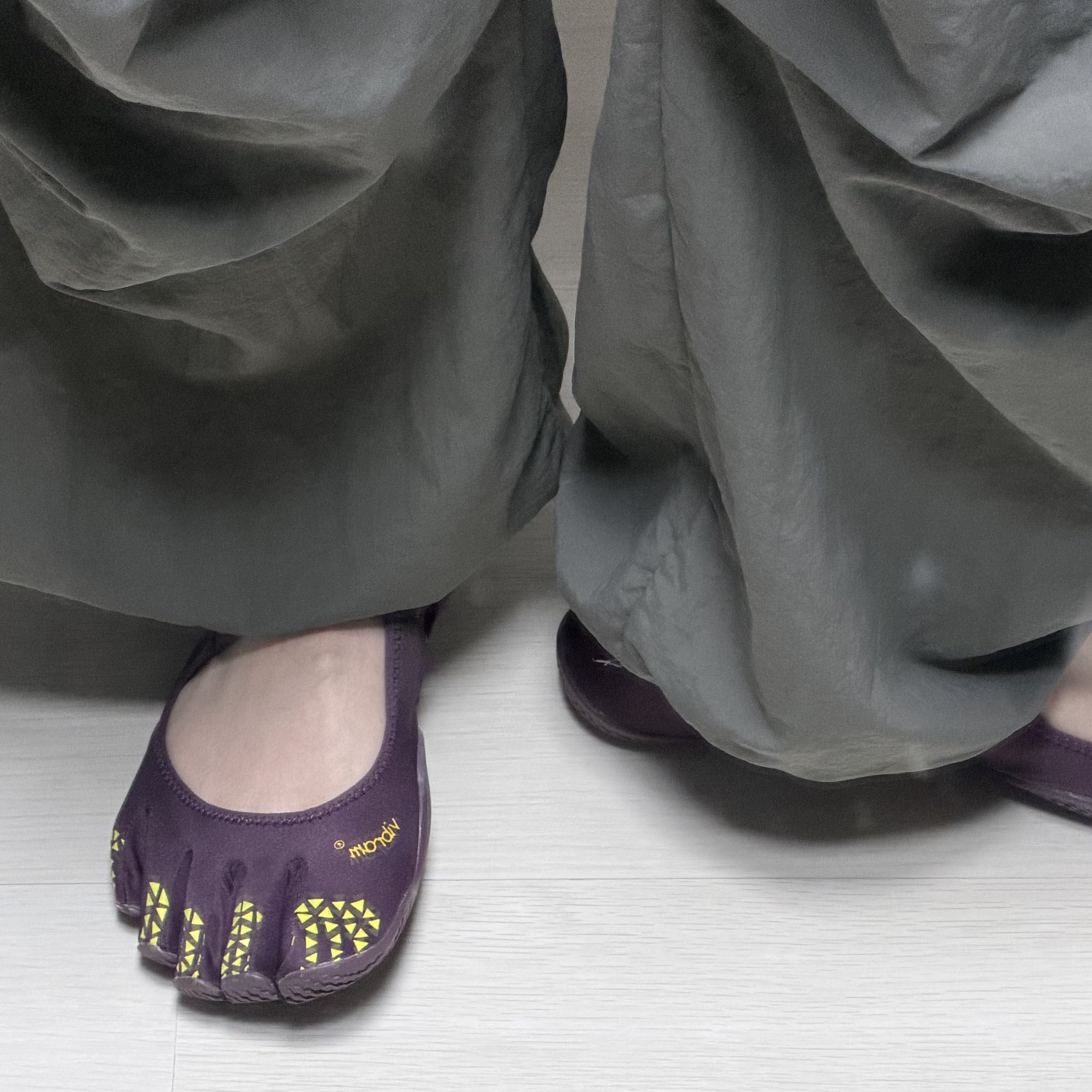 (W) Vibram Fivefingers V-Soul Fig A.Green 착용 스타일 - 1