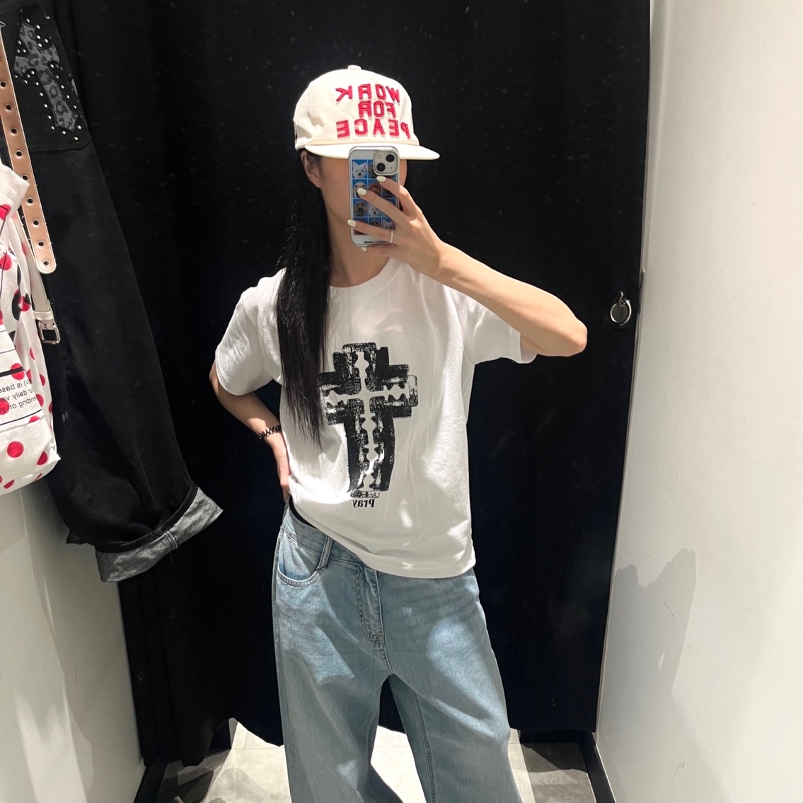 AMOU Razor Cross Half T-Shirts White, AMOU Razor Cross Half T-Shirts Black 착용 스타일 - 3