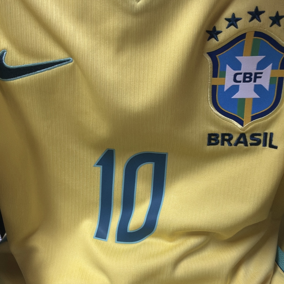 Nike Brazil 2026 Stadium Home Dri-Fit Football Replica Jersey Canary Light Menta (IF7054-724) (Non Marking Ver.) 착용 스타일 - 2