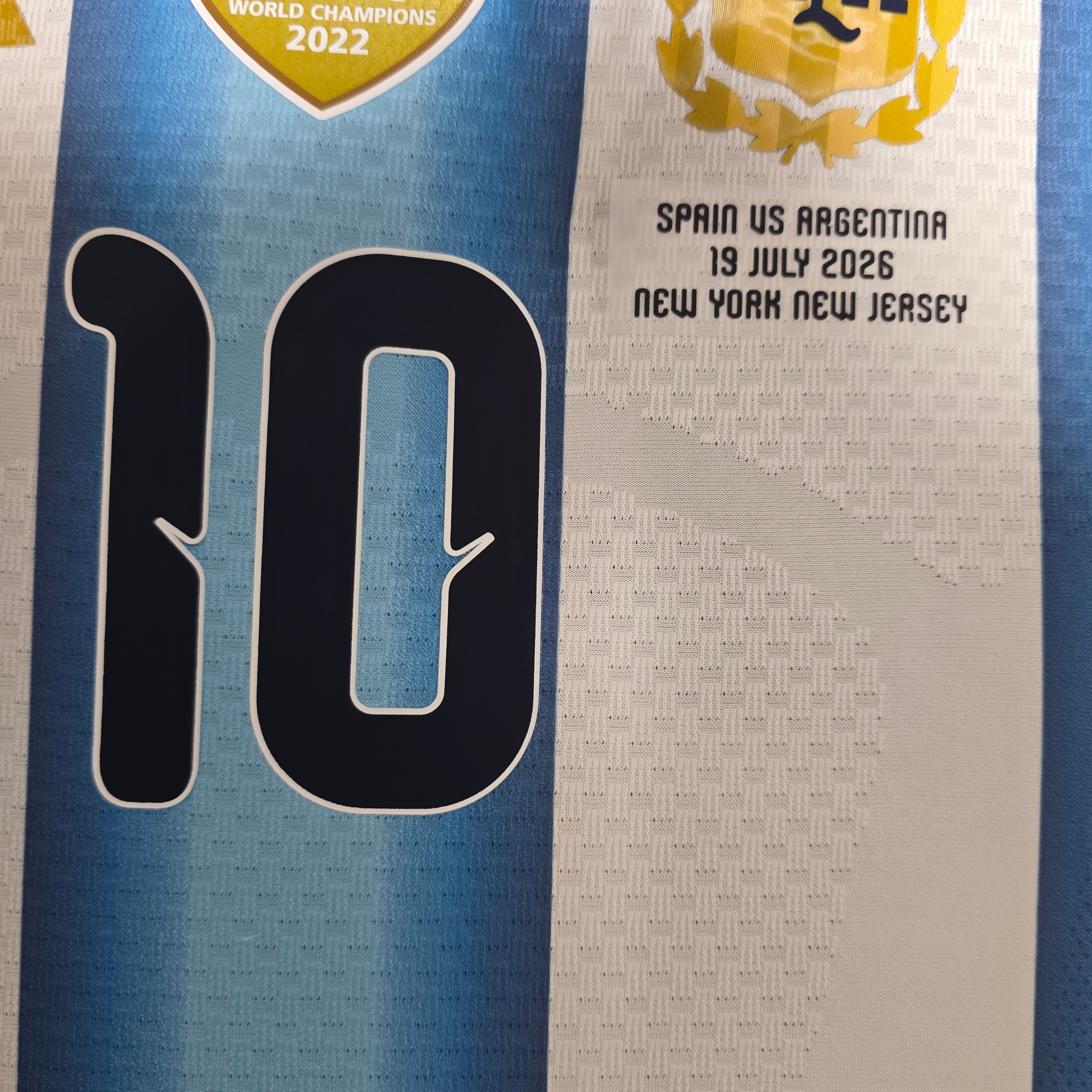 Adidas Argentina 2026 Home Authentic Jersey White Icey Blue - KR Sizing (Non Marking Ver.), Adidas Argentina 2026 Away Jersey Black Lucid Blue - KR Sizing (Non Marking Ver.) 착용 스타일 - 3