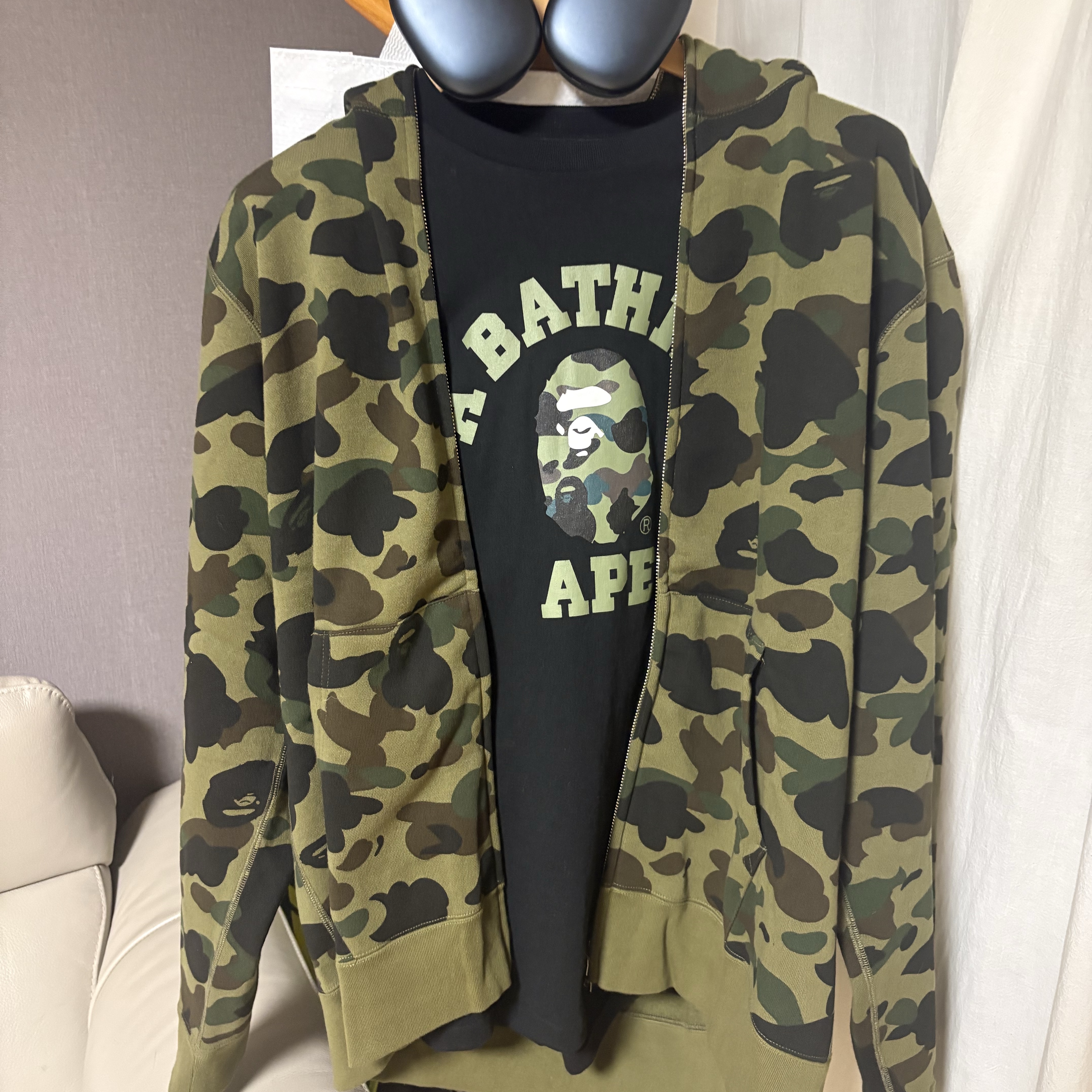 BAPE 1st Camo Shark Full Zip Hoodie Army Green, BAPE 1st Camo College T-Shirt Black Green 착용 스타일