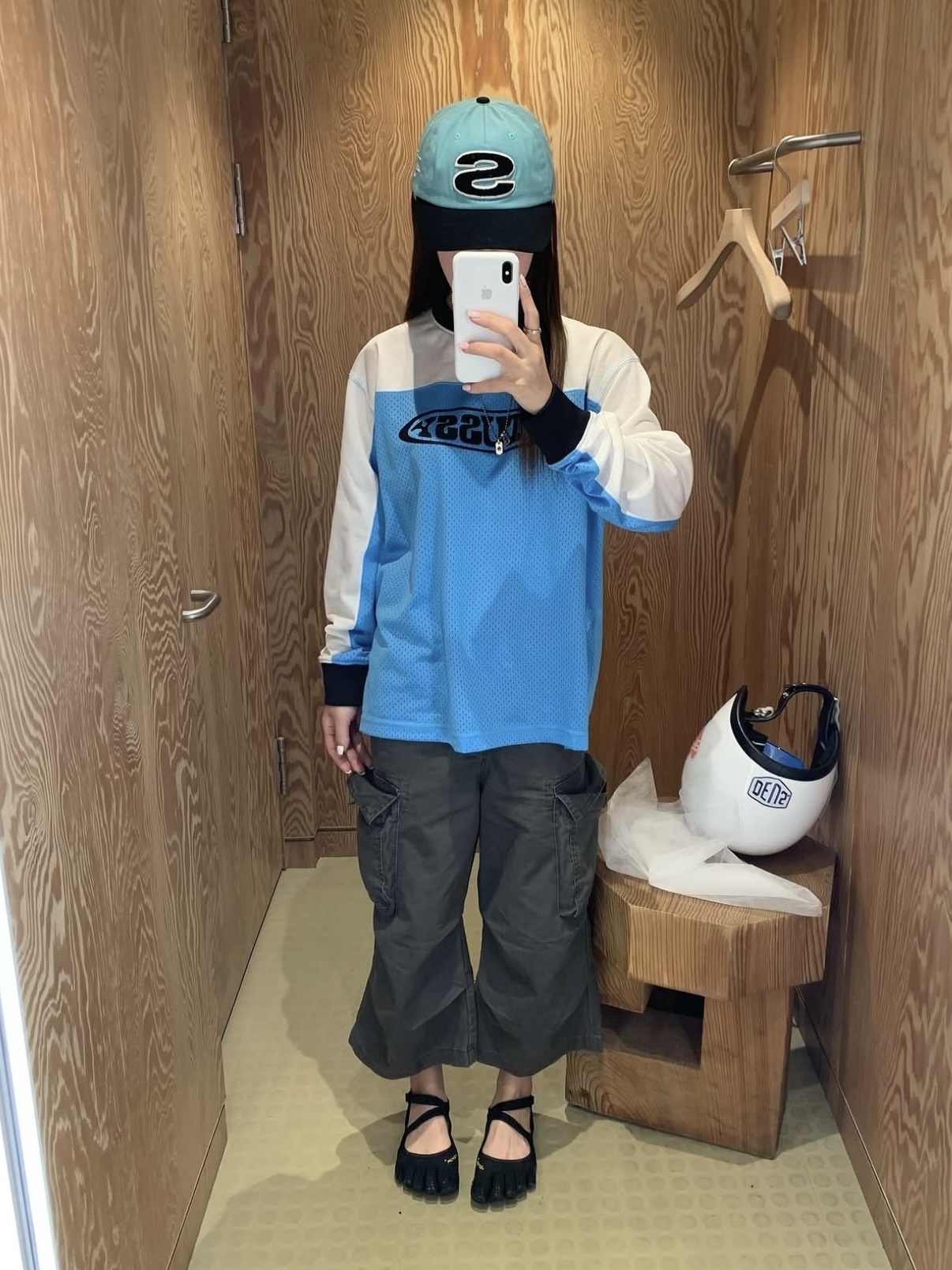 Stussy Terrain Jersey Blue, (W) Vibram Fivefingers V-Soul Black 착용 스타일