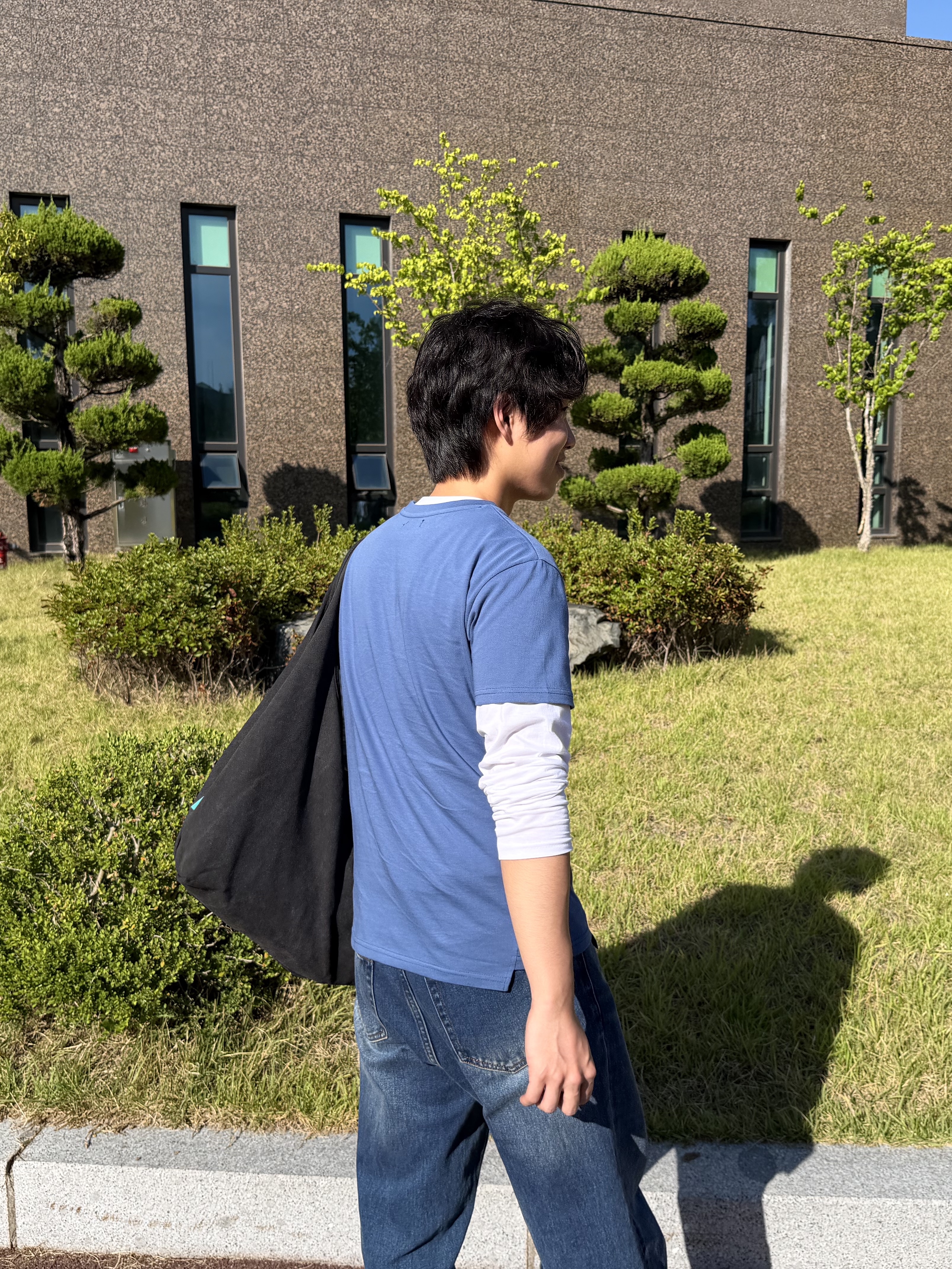 On Running Cloud 6 Black 착용 스타일 - 3