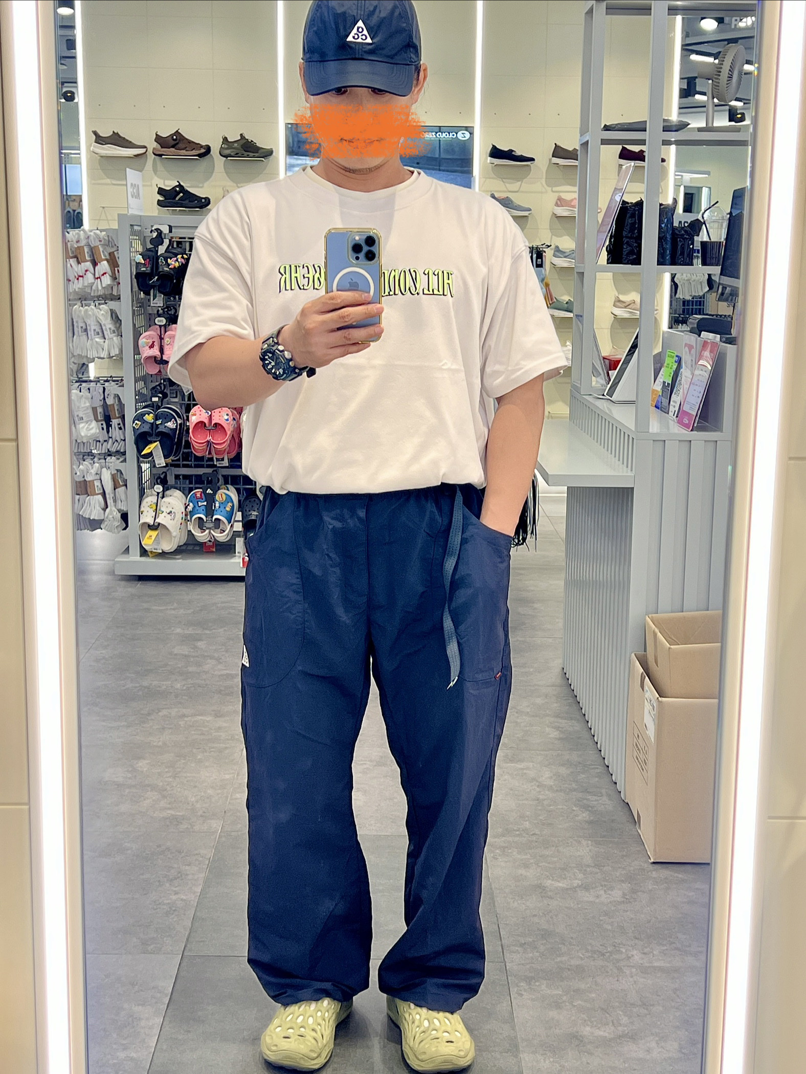 Nike ACG Dolomiti Pants Black Summit White - Asia, Nike ACG Dri-Fit T-Shirt Phantom - Asia 착용 스타일
