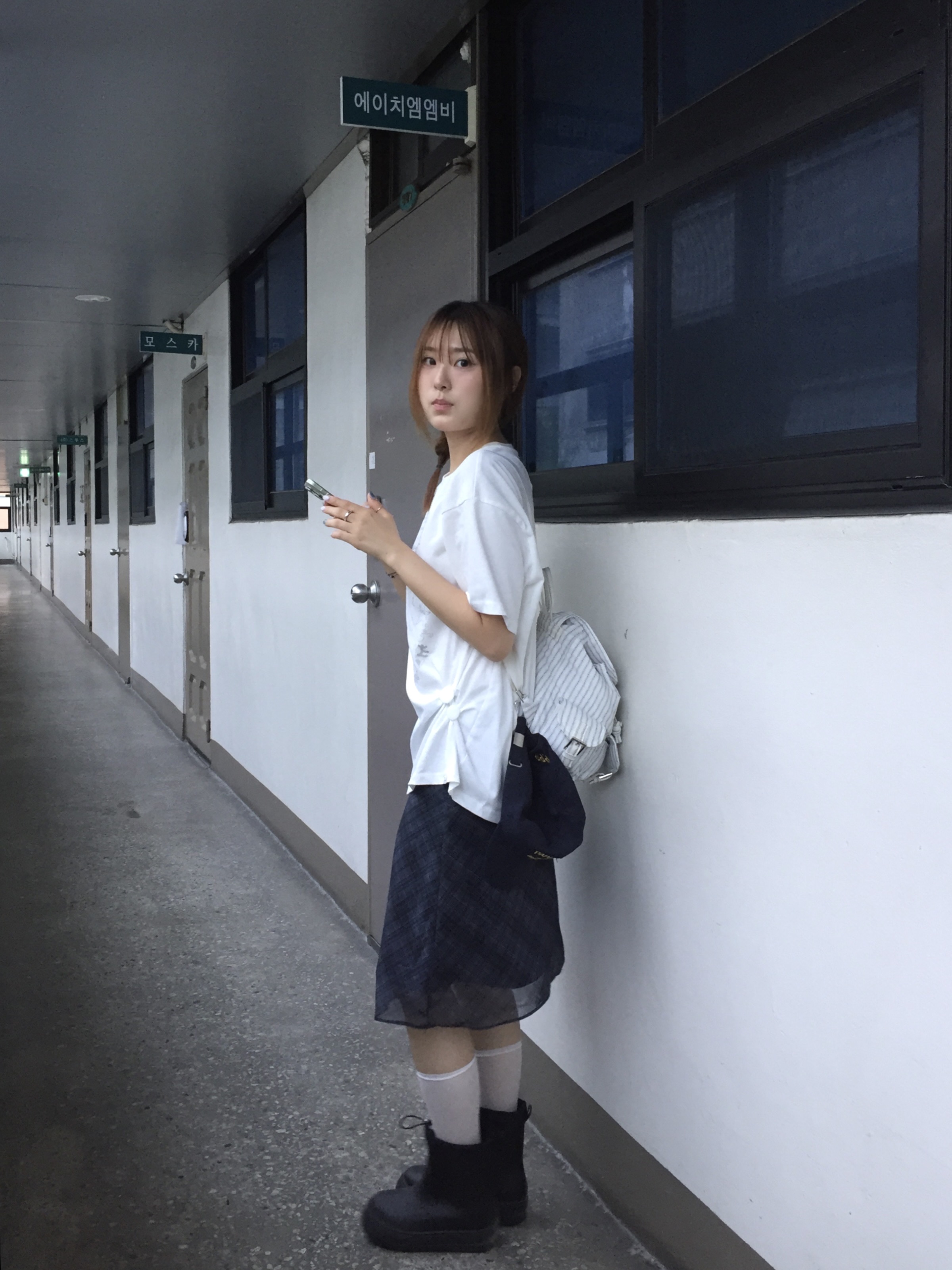 LOTS YOU Nostalgia Backpack Stripe Navy 착용 스타일 - 1