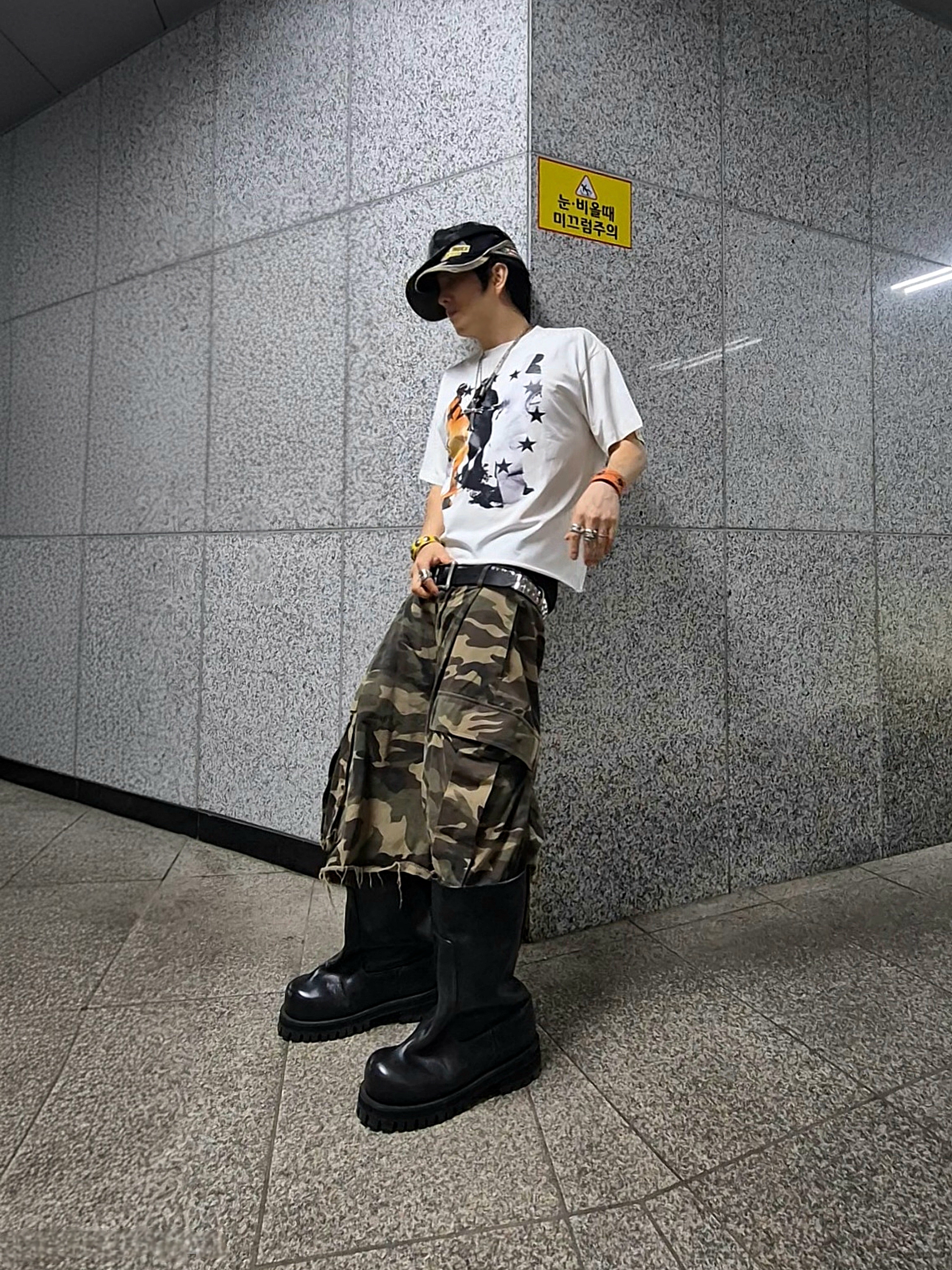 Undermycar Mu.47 Anti Fxxking Logo Play Big Cargo Camo Shorts Camo Mocha, Project G/R Wide Shaft Boots Black 착용 스타일 - 1