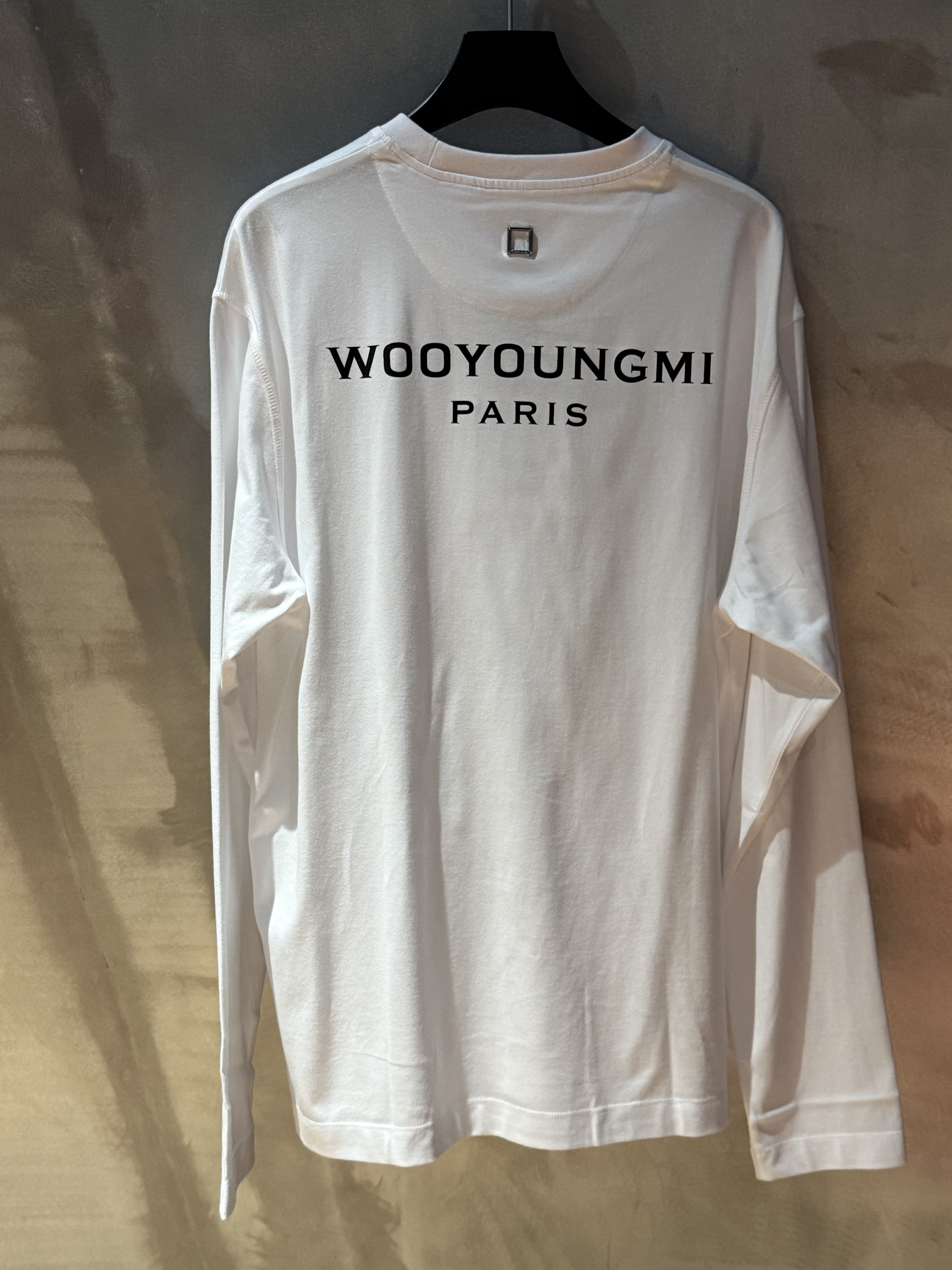 Wooyoungmi Crochet Shirt Black - 25FW, Wooyoungmi Cotton Back Logo T-Shirt Black - 26SS 착용 스타일 - 3