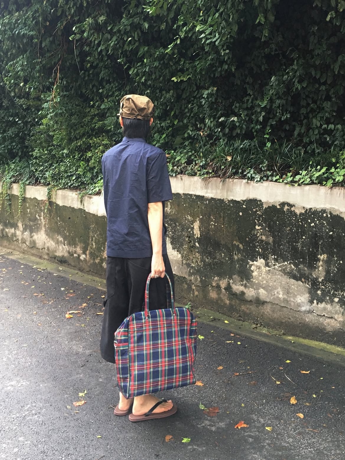 CHOWOO Field Panel Paper Half Shacket Navy 착용 스타일 - 5