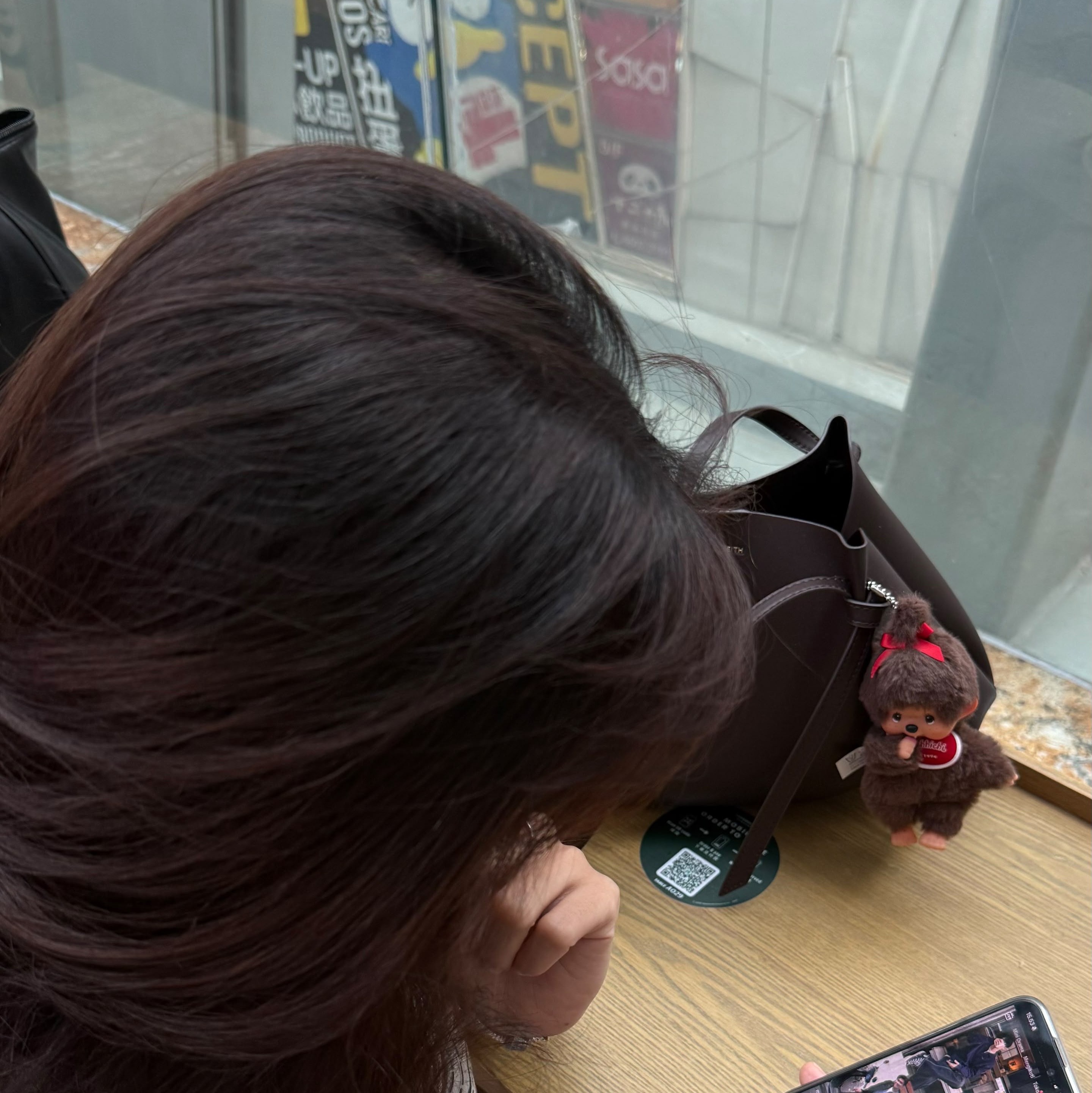 Monchhichi SS Girl Key Chain Brown 착용 스타일