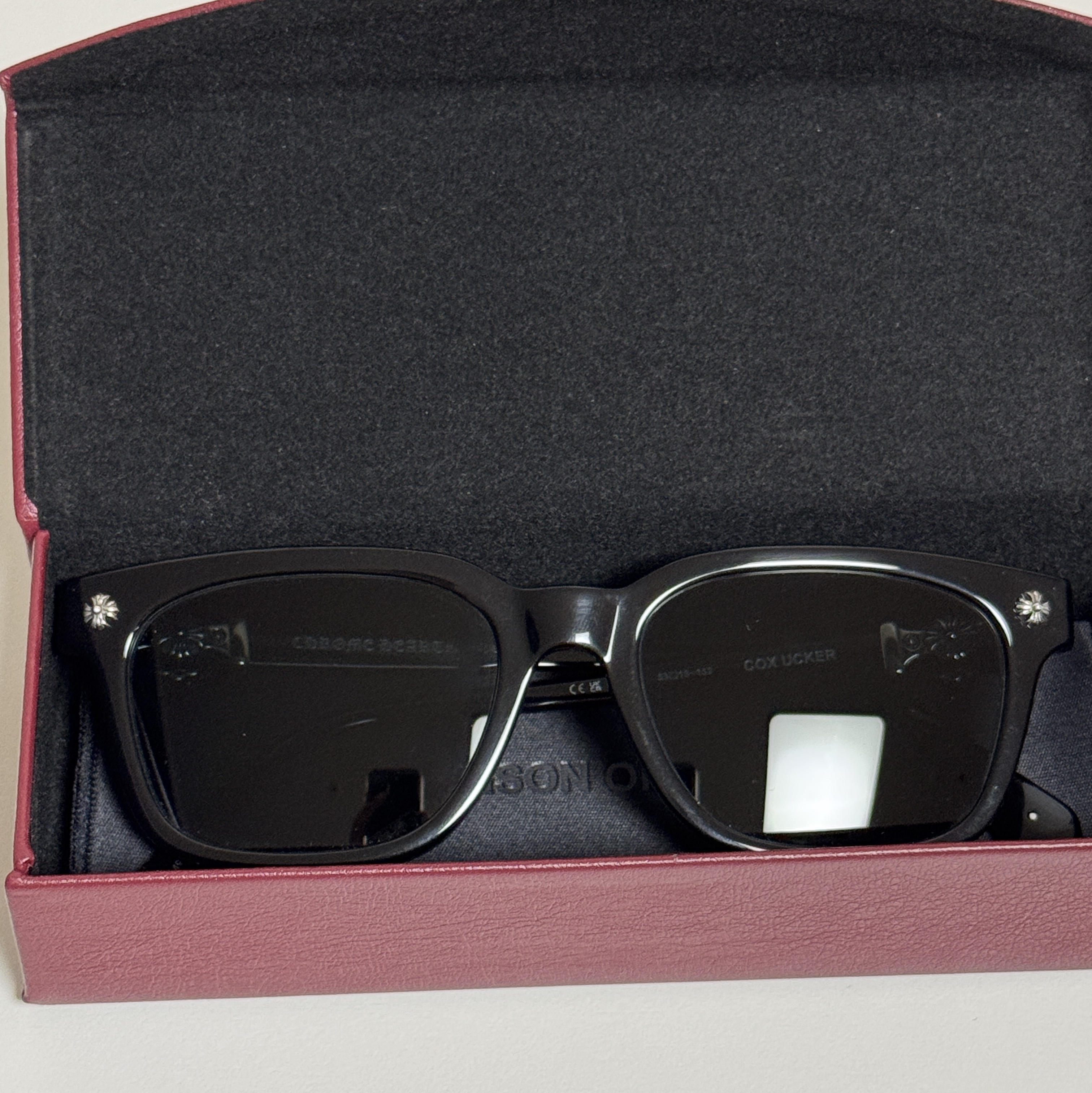 Chrome Hearts Cox Ucker Black 착용 스타일 - 2