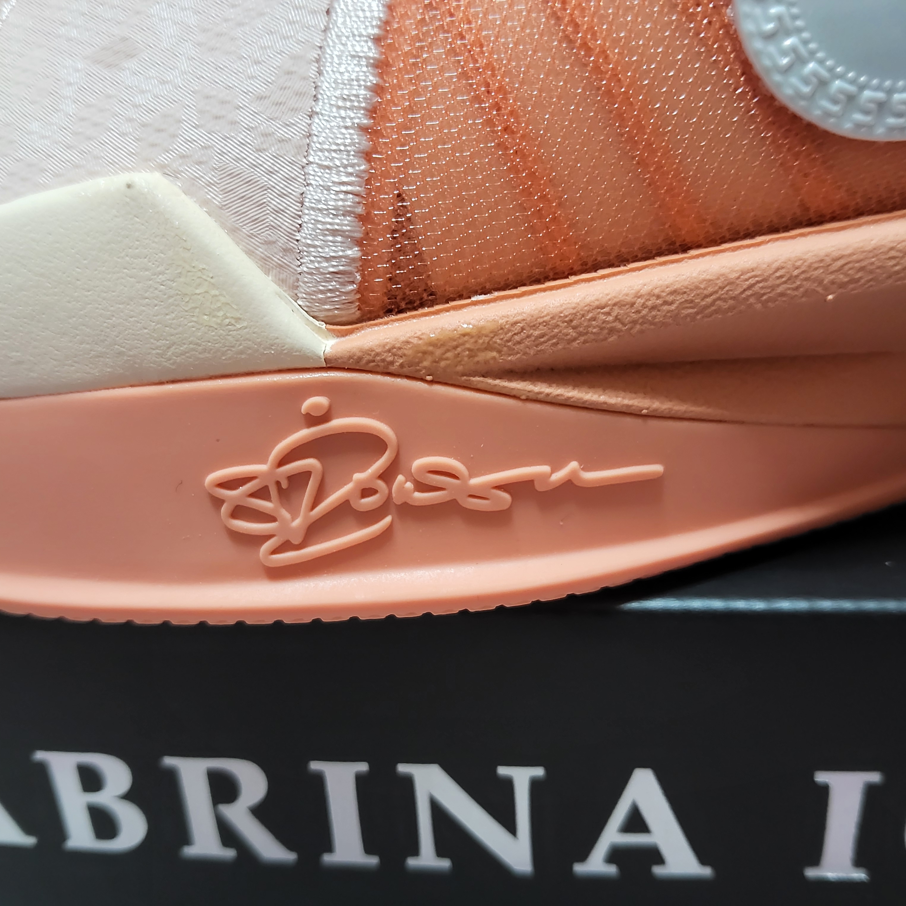 Nike Sabrina 2 EP Apricot Agate Light Bone 착용 스타일 - 5