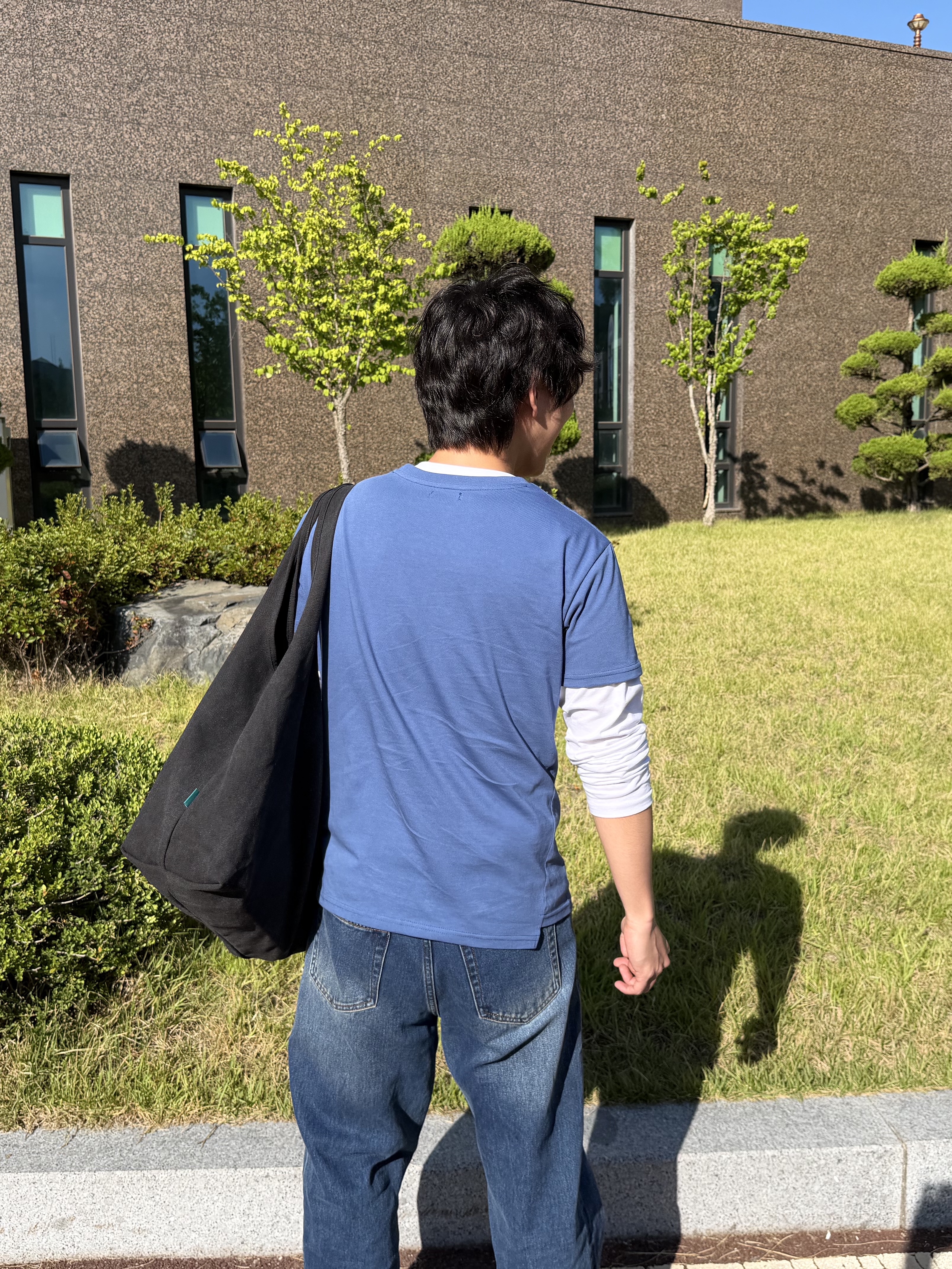 On Running Cloud 6 Black 착용 스타일 - 4