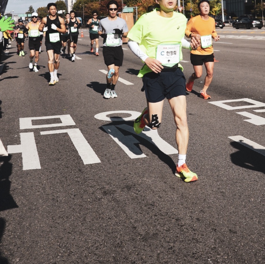 Asics Metaspeed Sky Paris Safety Yellow Black, Asics Metarun 5-Inch Shorts Performance Black 착용 스타일