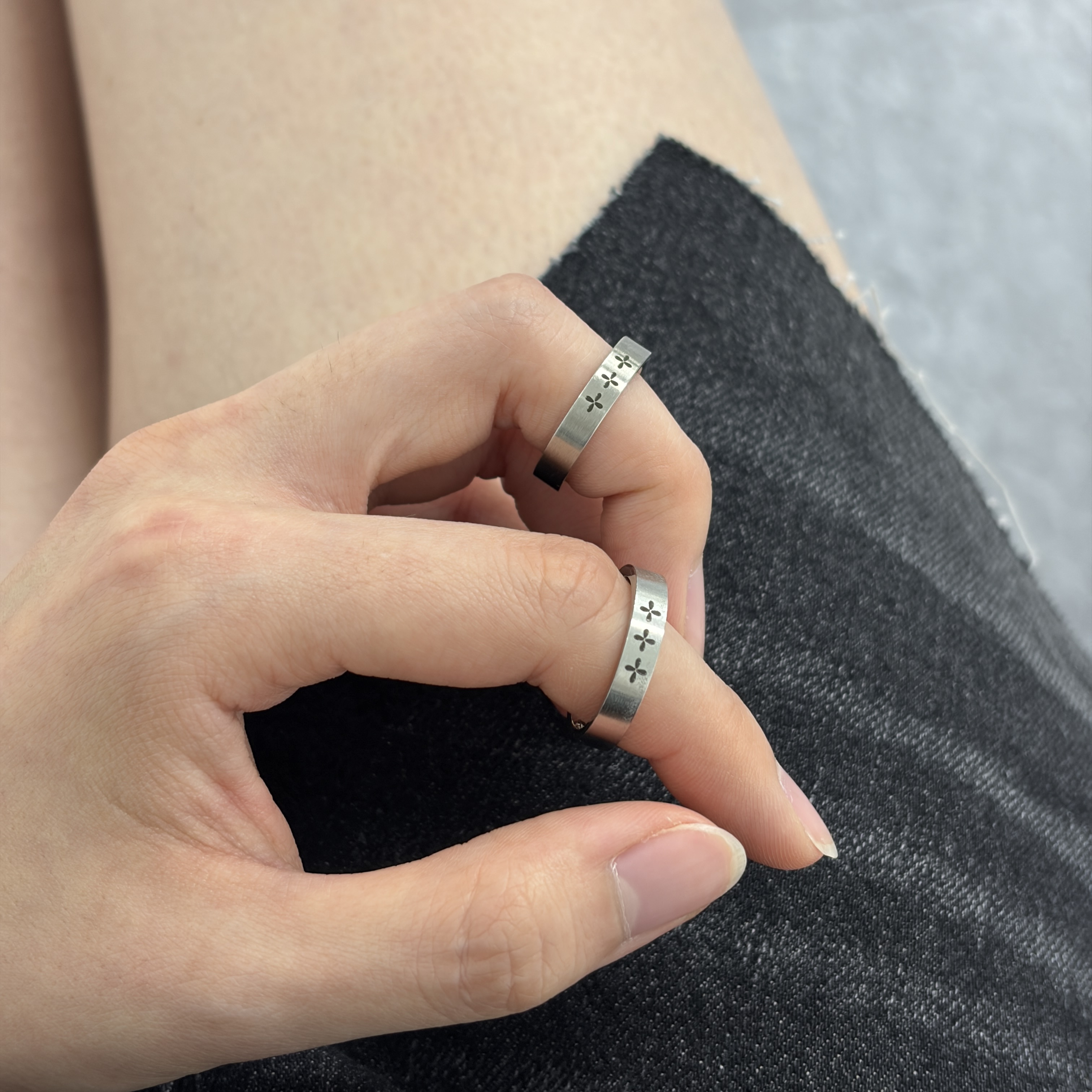 Riomeu Signature True Ring 4.0mm 착용 스타일 - 2