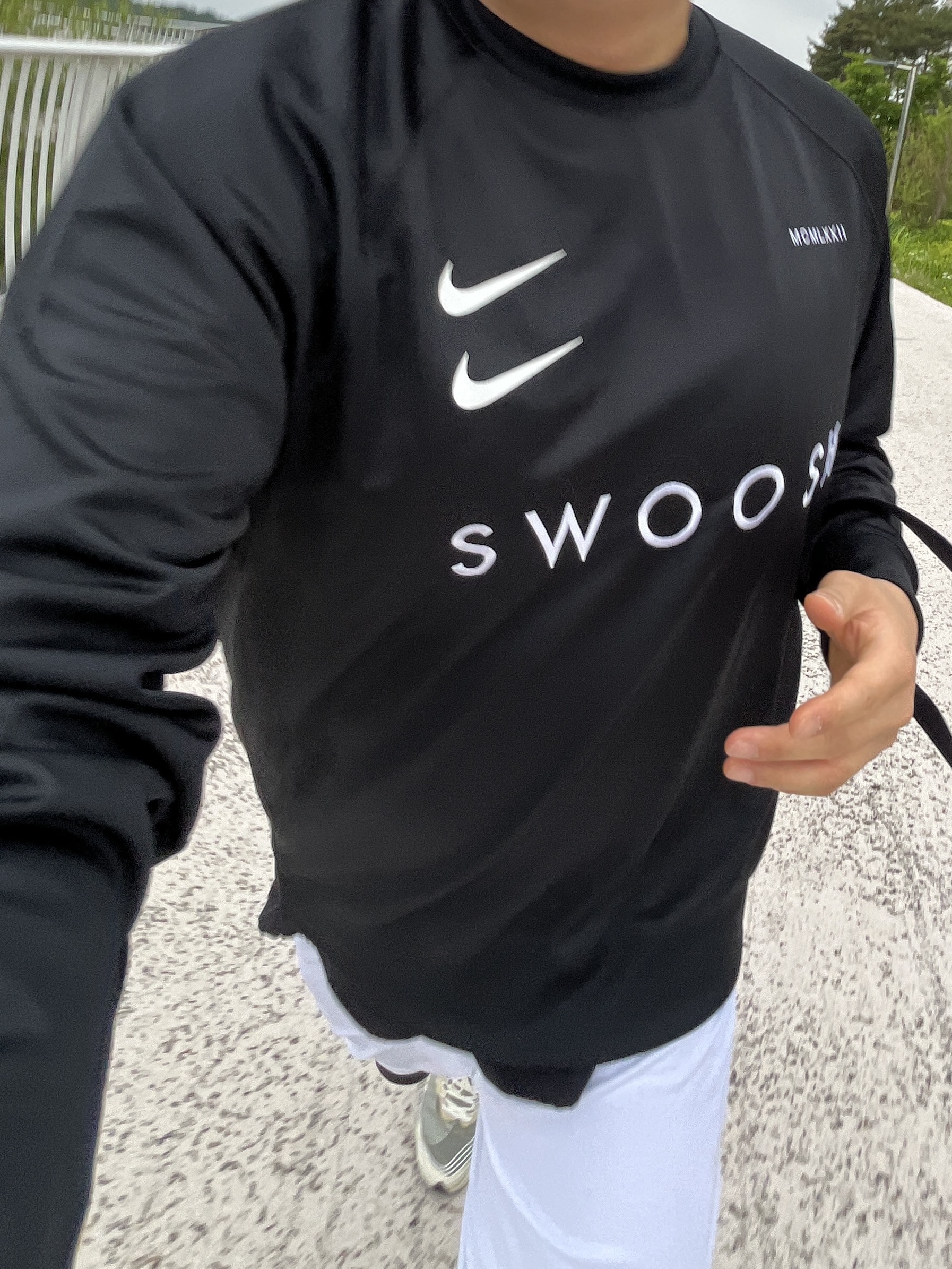 Nike Zoom Fly White Volt 착용 스타일 - 1