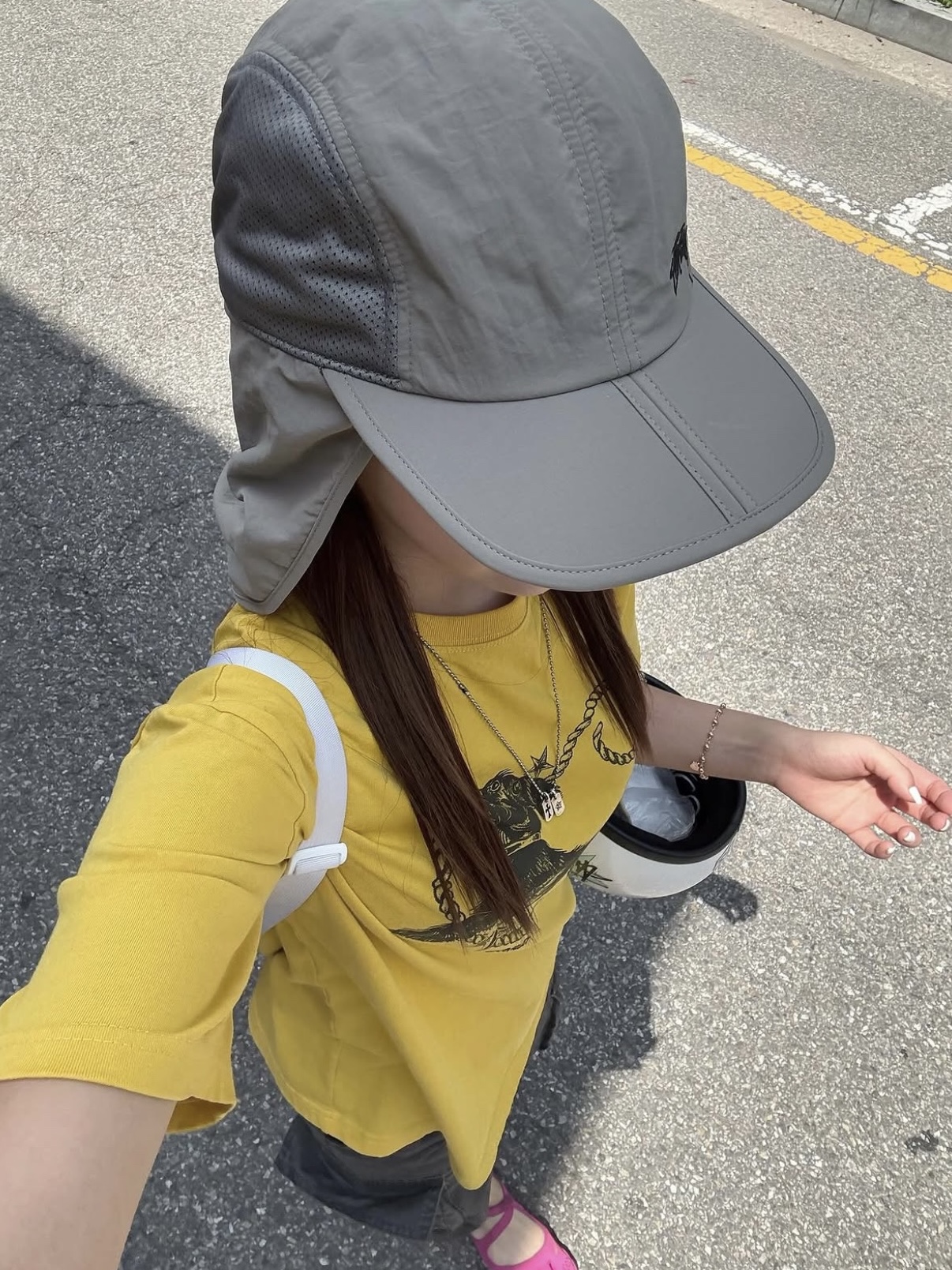 Stussy Foldable Shade Hat Sand, (W) Vibram Fivefingers V-Soul Fuchsia 착용 스타일