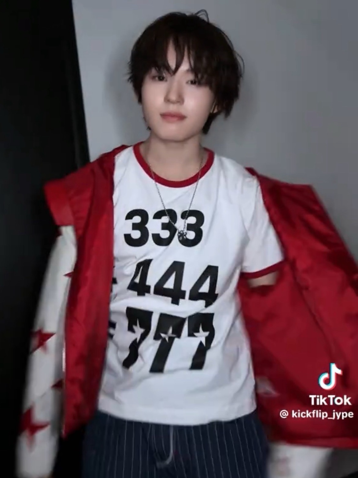I FEEL LUCKY Education T-Shirt White 착용 스타일 - 1