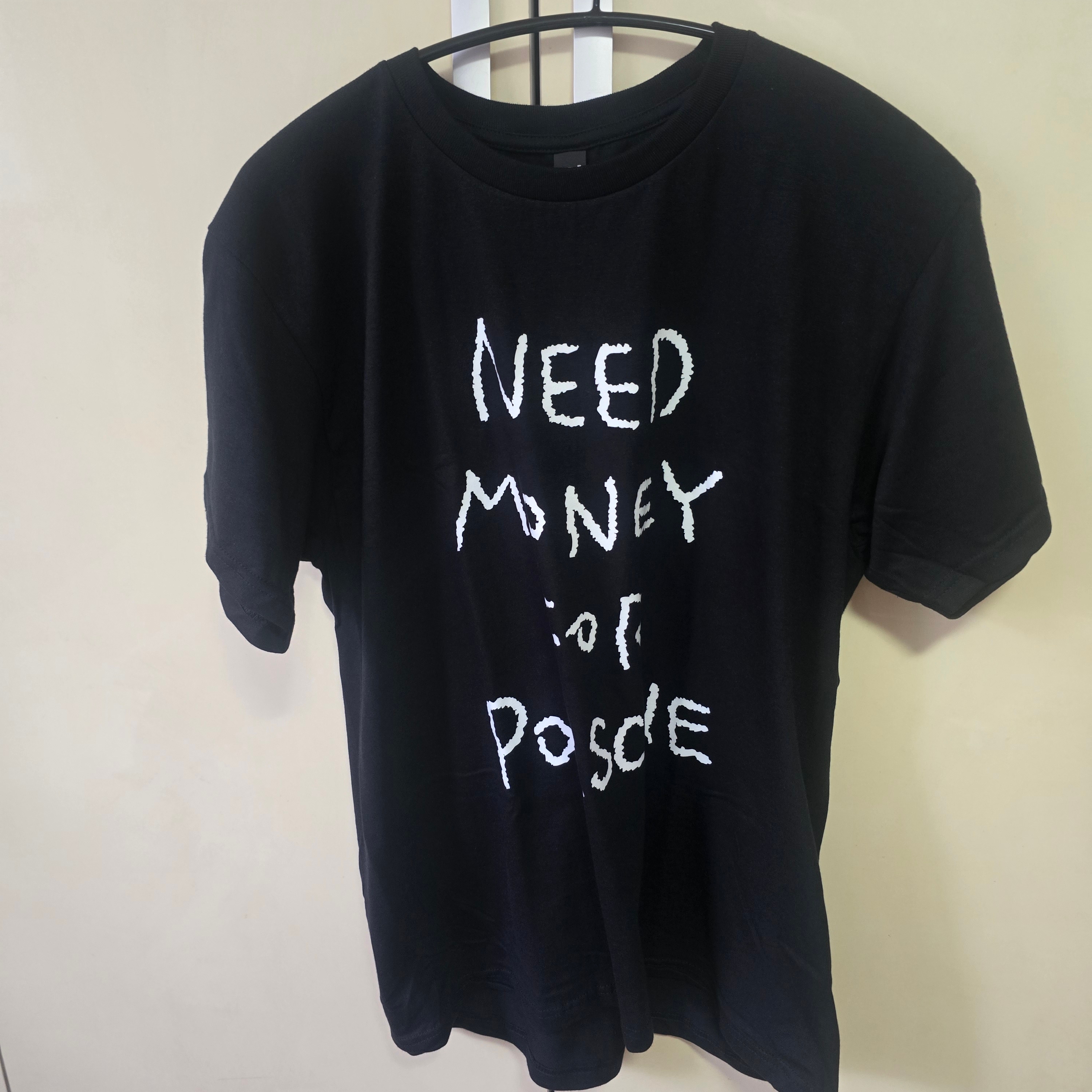 GILDAN x Vintage Collection Favorit Car T-Shirt Black 착용 스타일