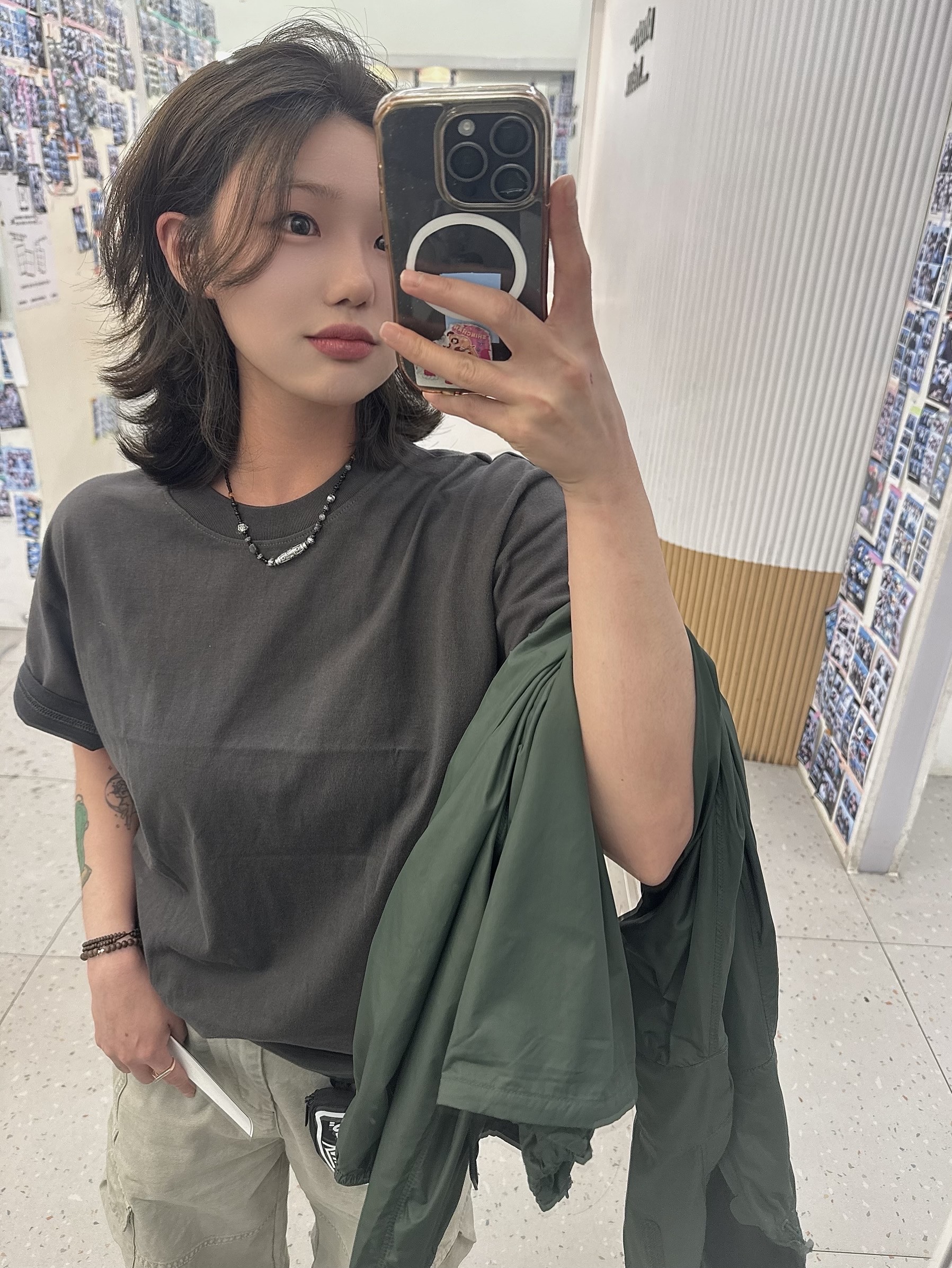 Montbell Wind Blast Hooded Jacket Dark Green 착용 스타일 - 2