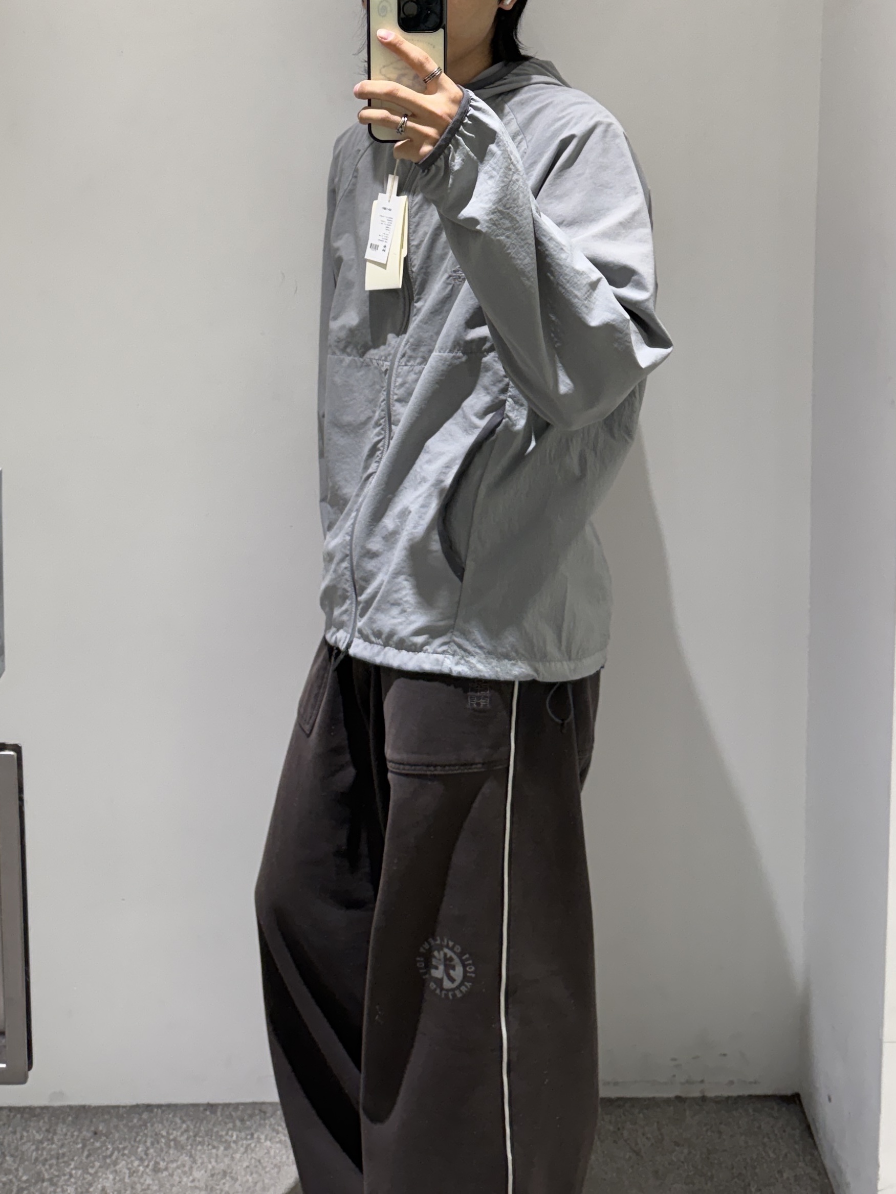Polyteru Human Index Human Hooded Trail Jacket Light Blue, Polyteru x 1011 Gallery Fatigue Sweatpants Khaki Green - 23SS 착용 스타일