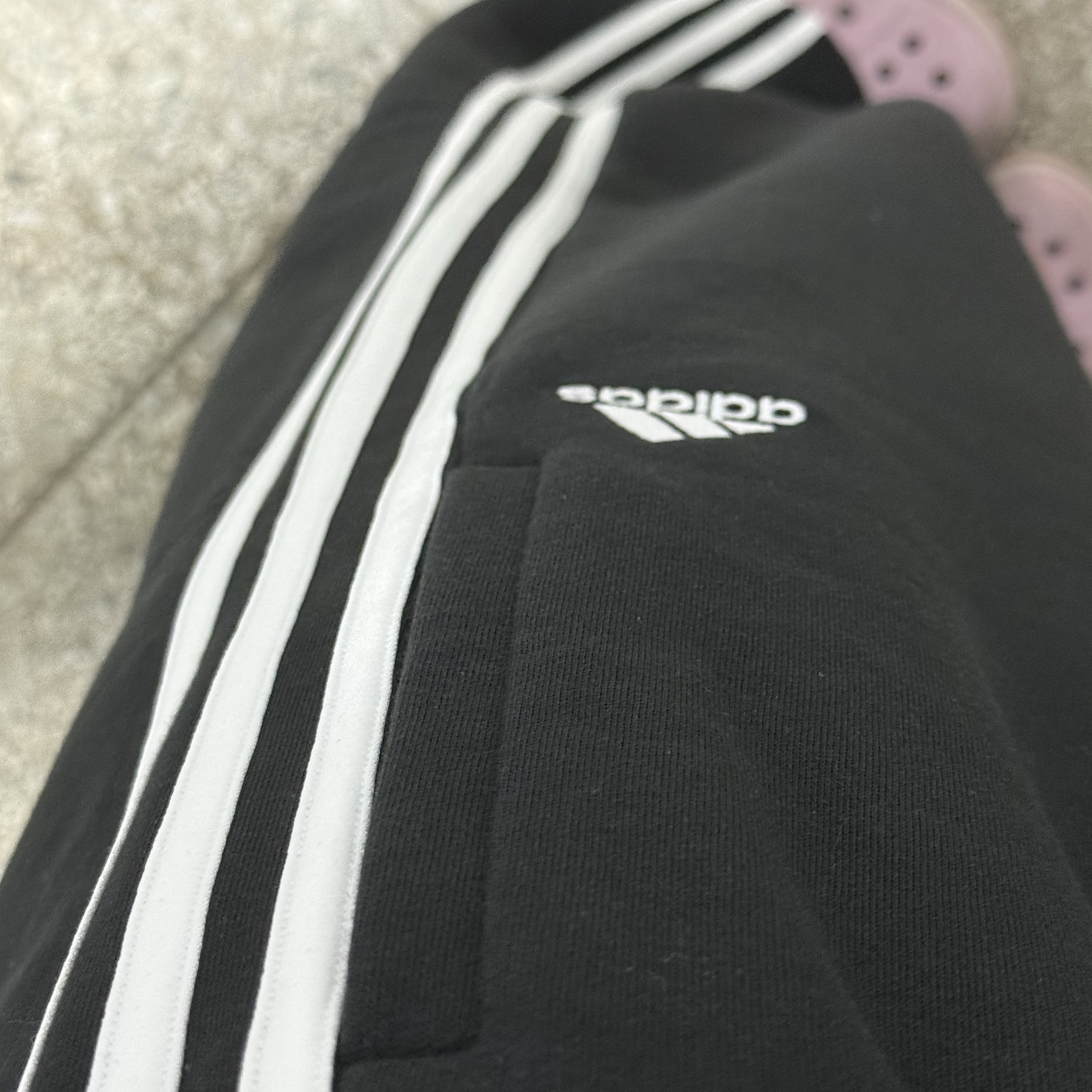 (W) Adidas Essentials 3-Stripes French Terry Wide Pants Black - KR Sizing 착용 스타일 - 2