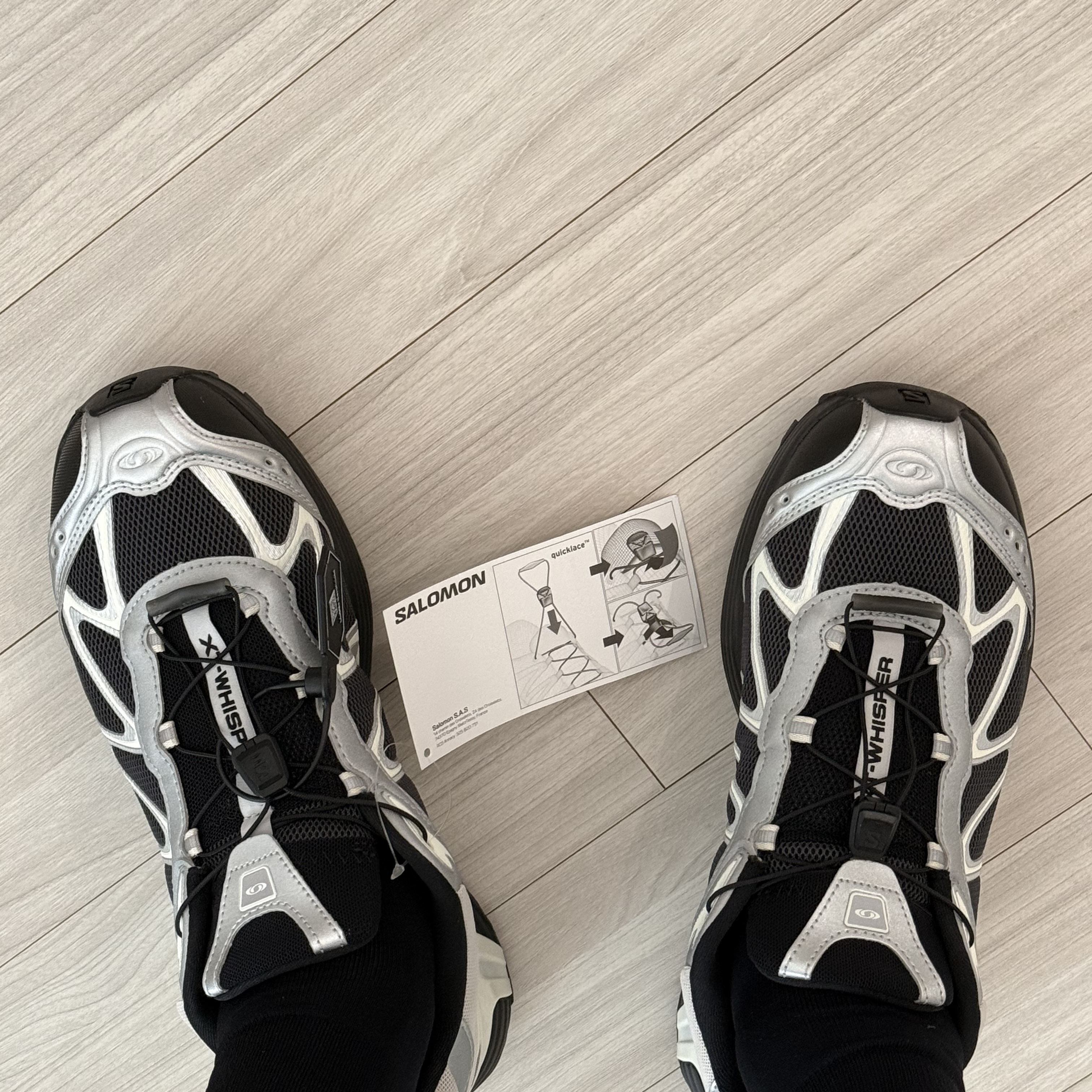 Salomon XT-Whisper Black Silver Vanilla Ice 착용 스타일