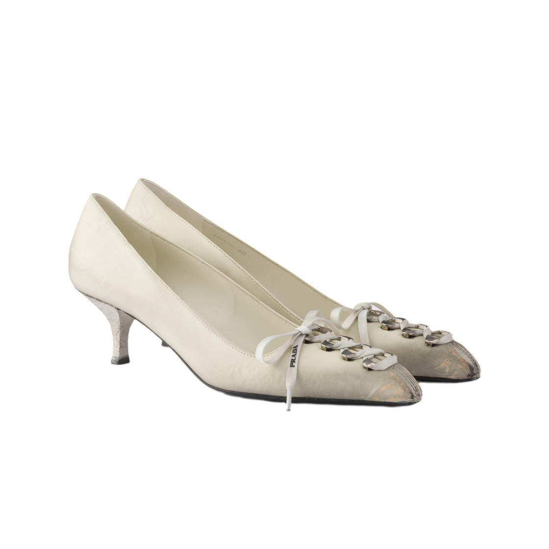 (W) 프라다 앤틱 레더 펌프스 초크 화이트((W) Prada Antiqued Leather Pumps Chalk White) - 2