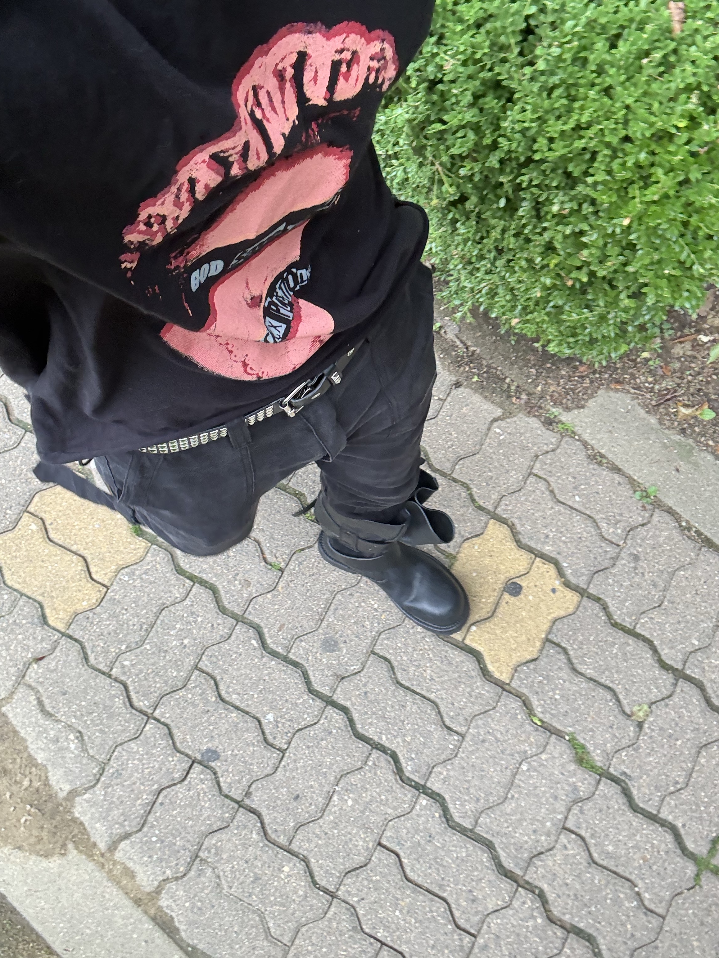 Balenciaga Venom High Boot Black 착용 스타일 - 1