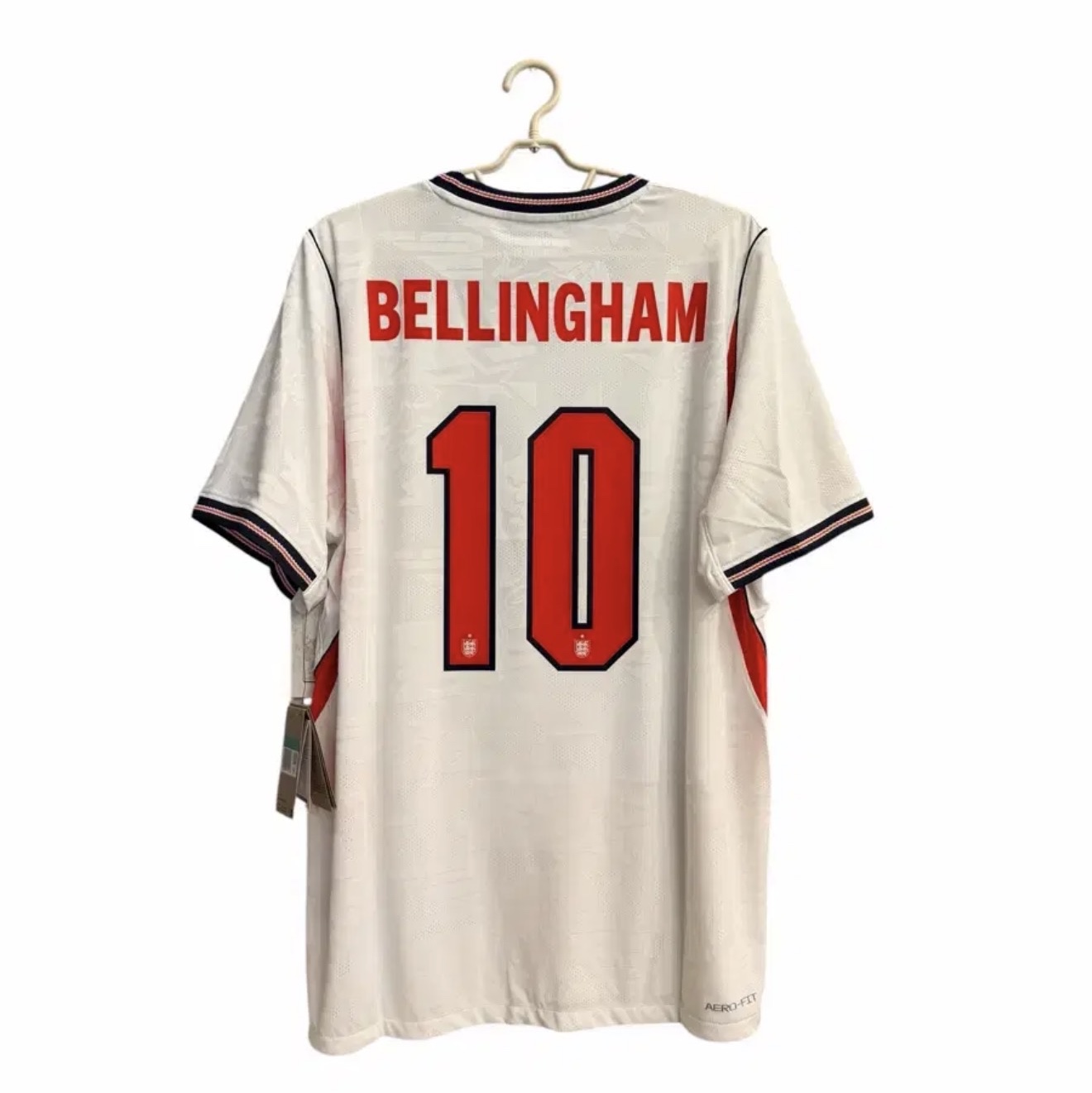 Nike England 2026 Stadium Home Dri-Fit Football Replica Jersey White Speed Red (IB5290-100) (Non Marking Ver.) 착용 스타일