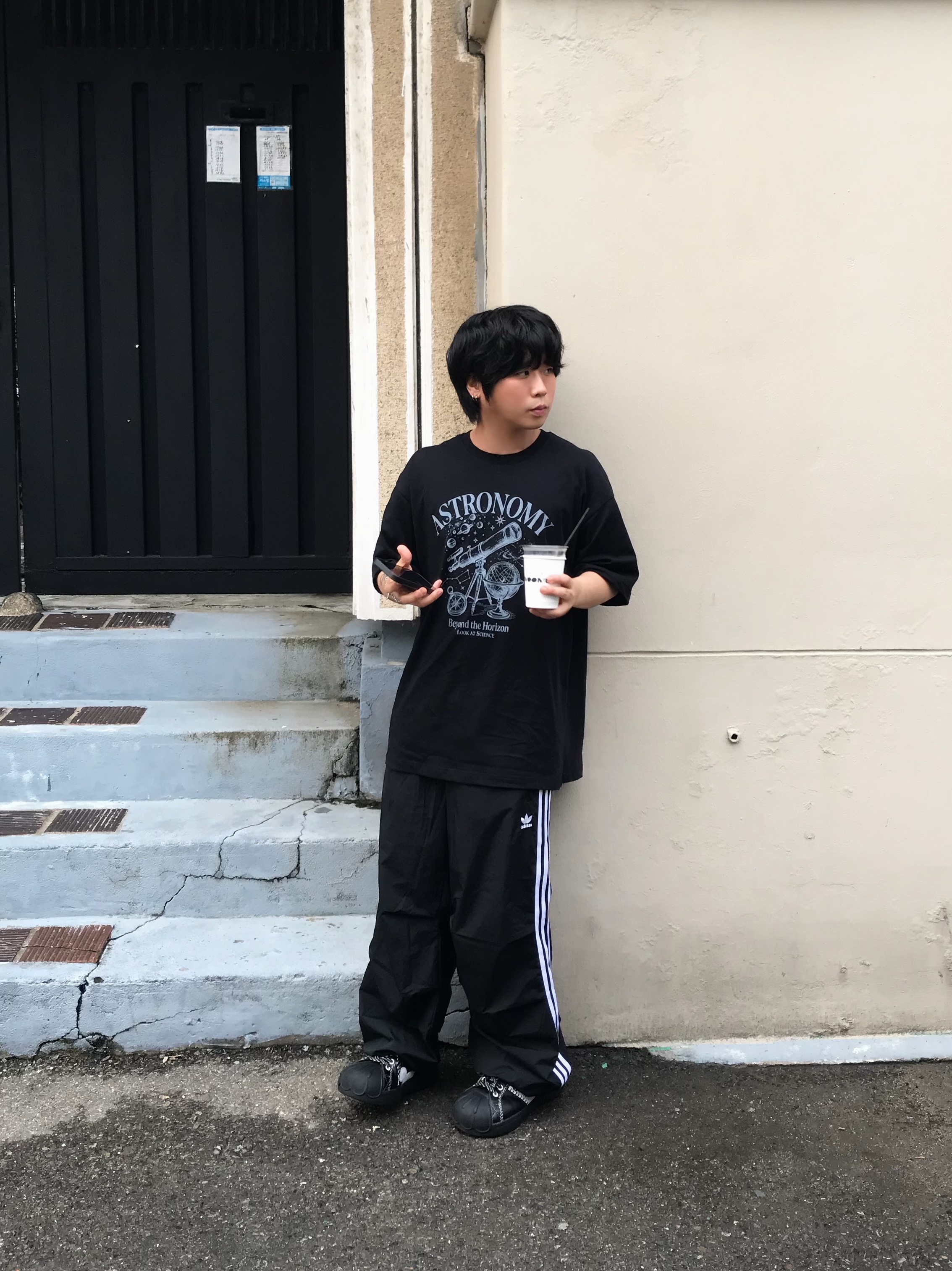 (W) Adidas 3-Stripes Woven Parachute Pants Black - KR Sizing 착용 스타일 - 2