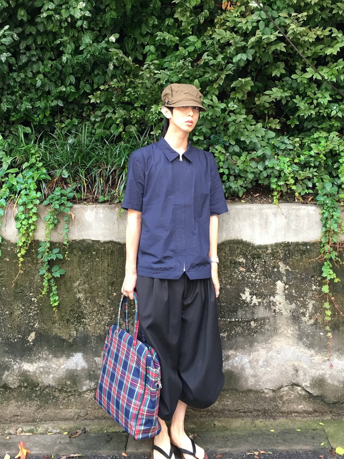 CHOWOO Field Panel Paper Half Shacket Navy 착용 스타일 - 1