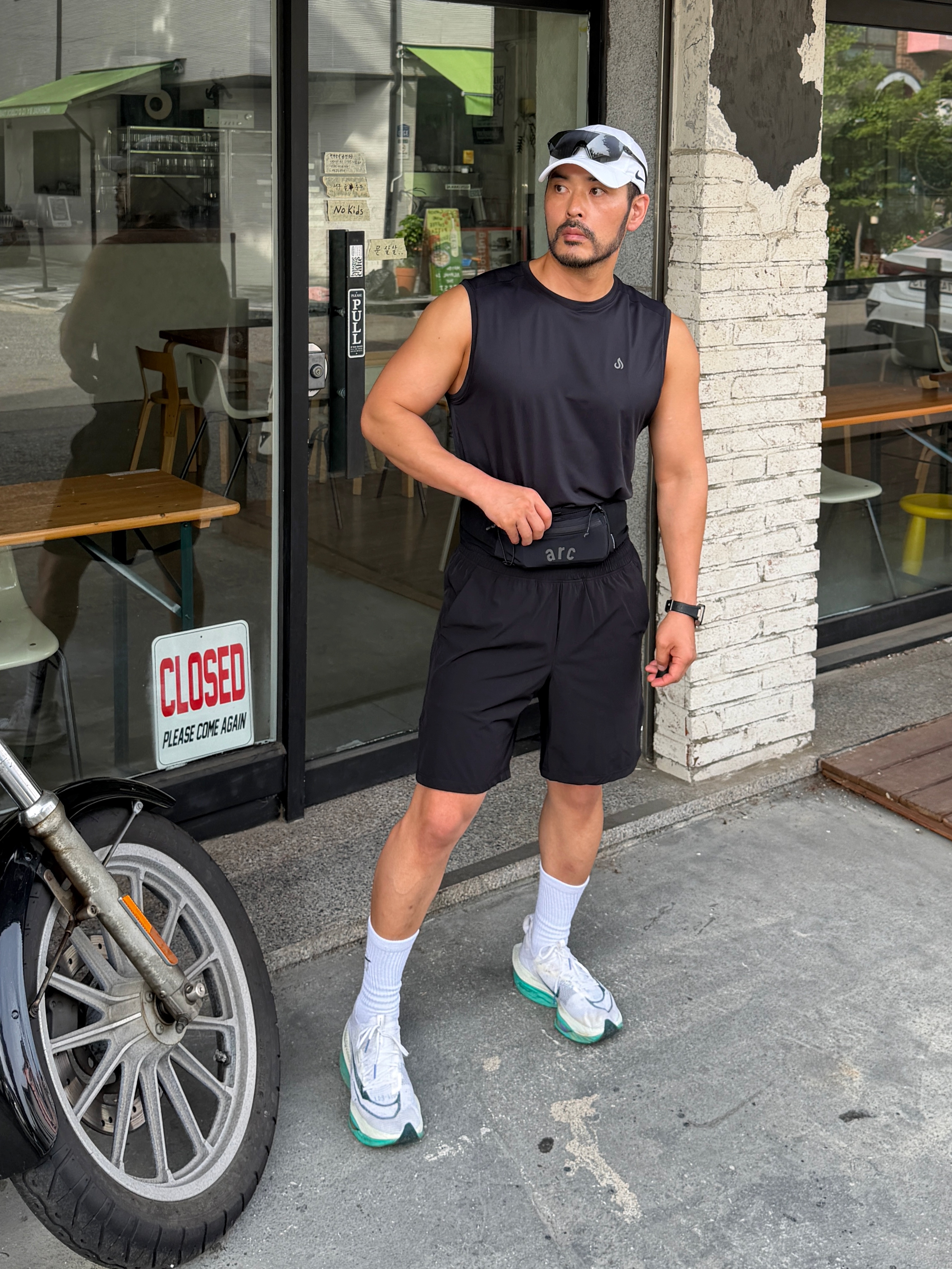 Nike x Drake Nocta Club Cap White, Nike Air Zoom Alphafly Next% 2 White Clear Jade 착용 스타일 - 5