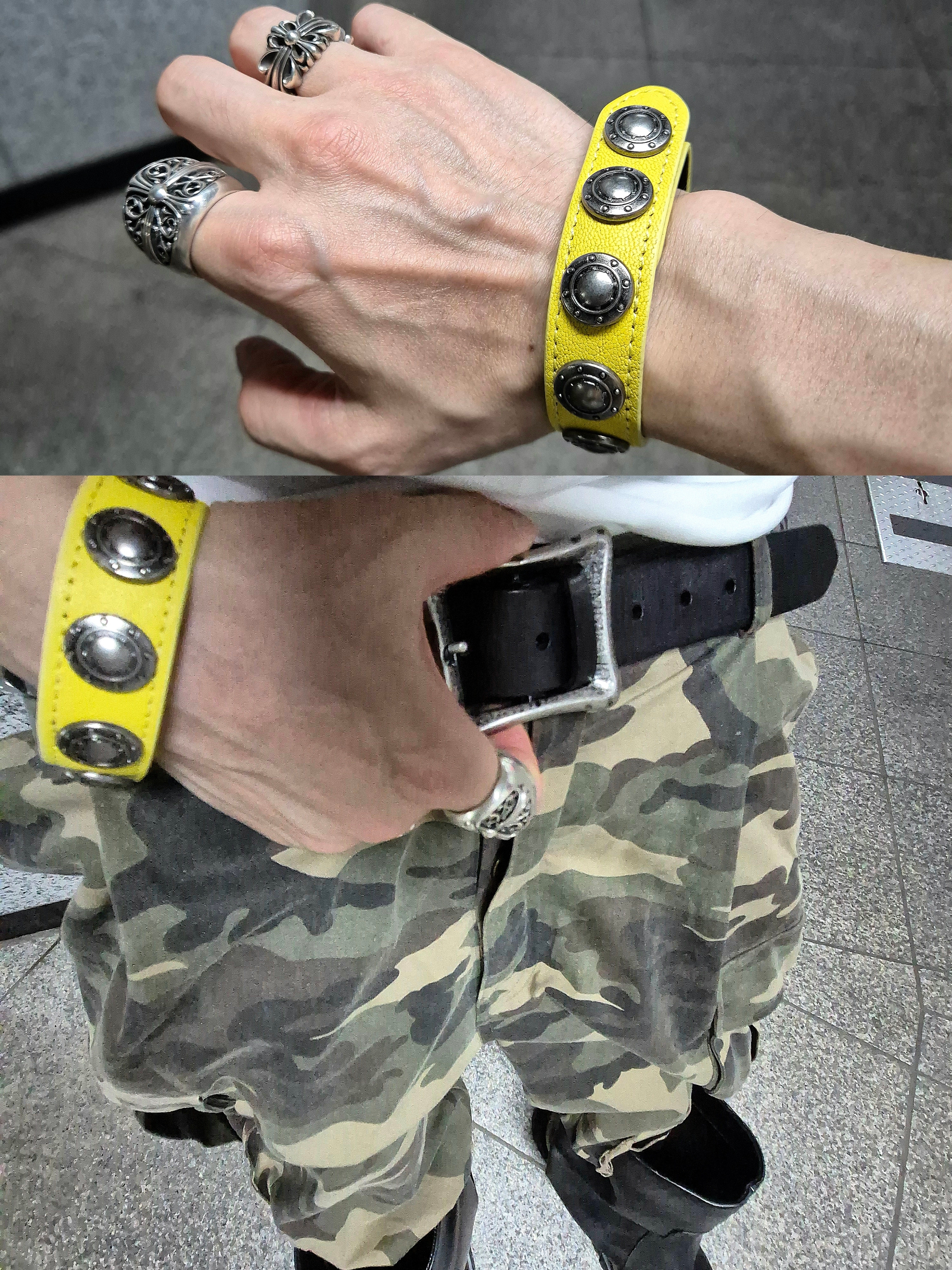 Chrome Hearts CH Hollywood Trucker Hat Camo Black, Undermycar Mu.47 Anti Fxxking Logo Play Big Cargo Camo Shorts Camo Mocha 착용 스타일 - 4