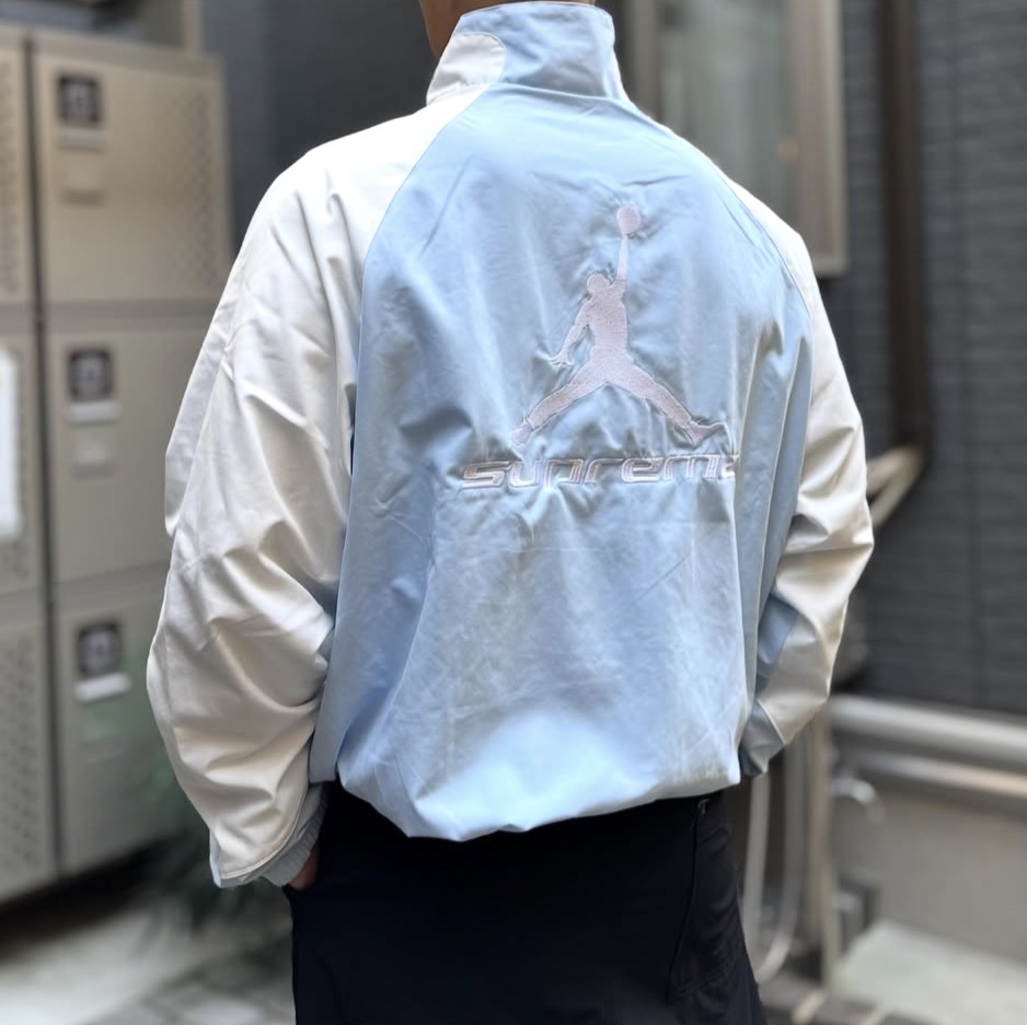Supreme x Jordan Track Jacket White - 26SS 착용 스타일 - 4