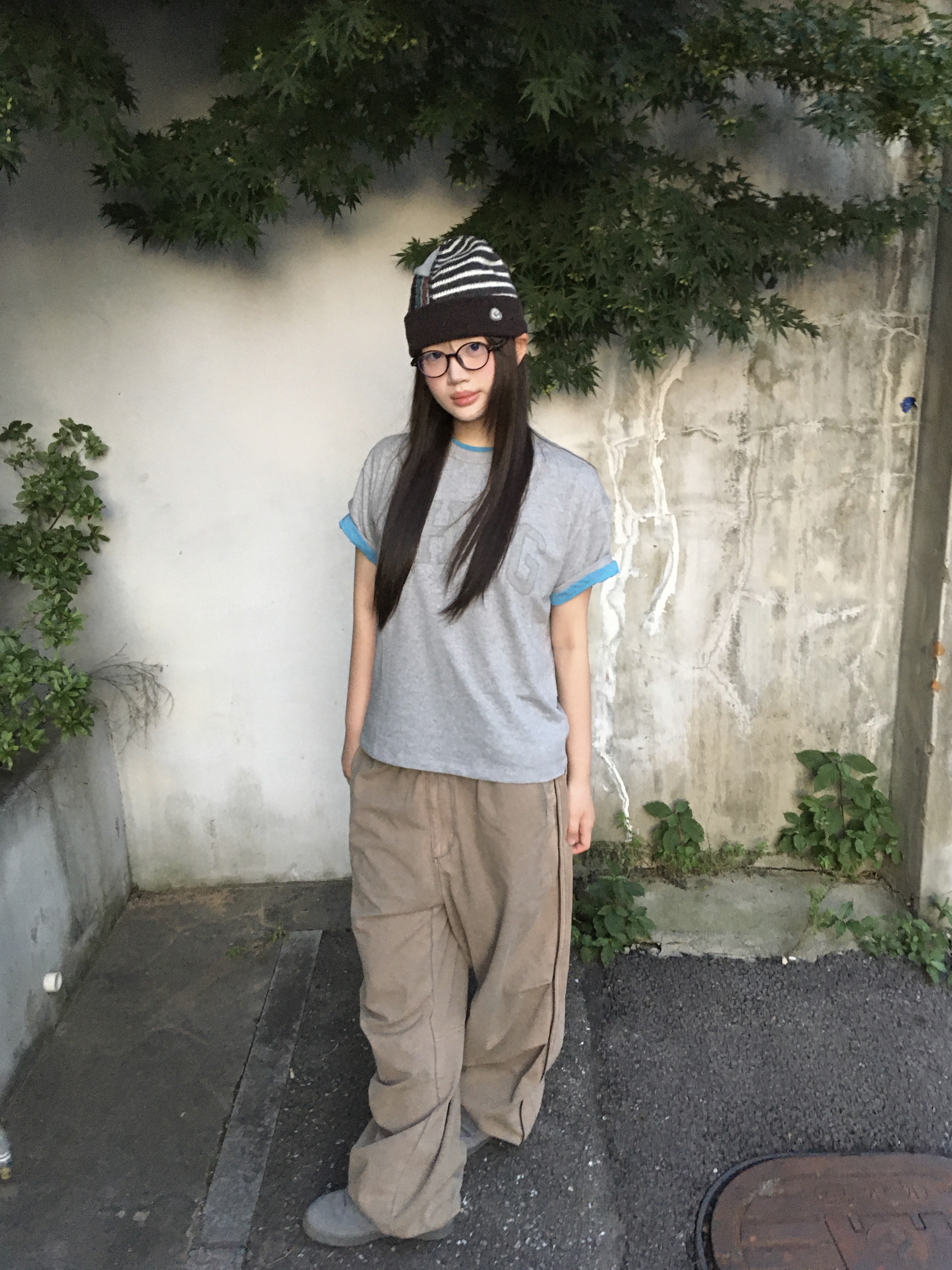 COYSEIO Patchwork Beanie Brown 착용 스타일