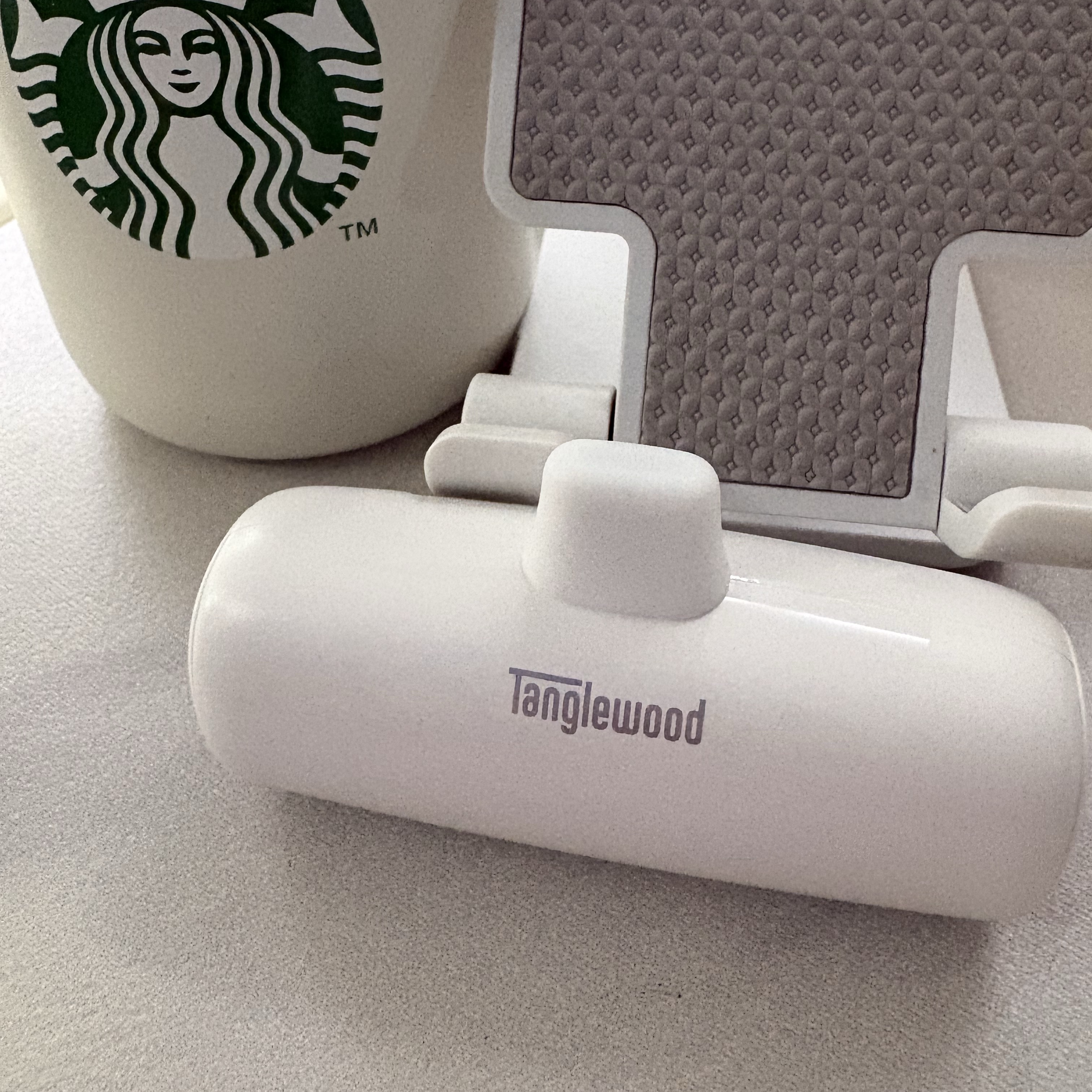 탱글우드 도킹형 일체형 보조배터리 5000mAh 착용 스타일