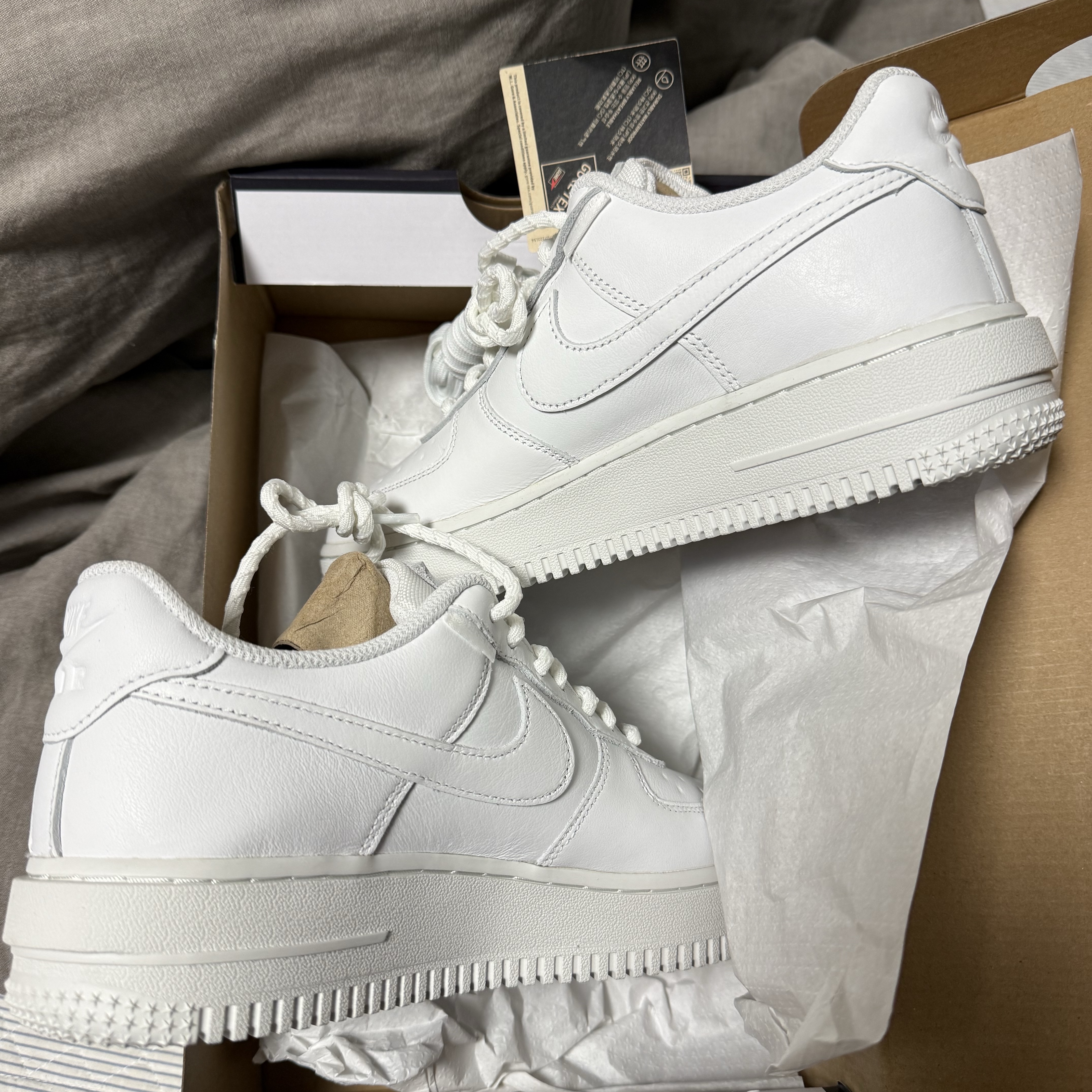 Nike Air Force 1 Low Gore-Tex Vibram Summit White 착용 스타일 - 4