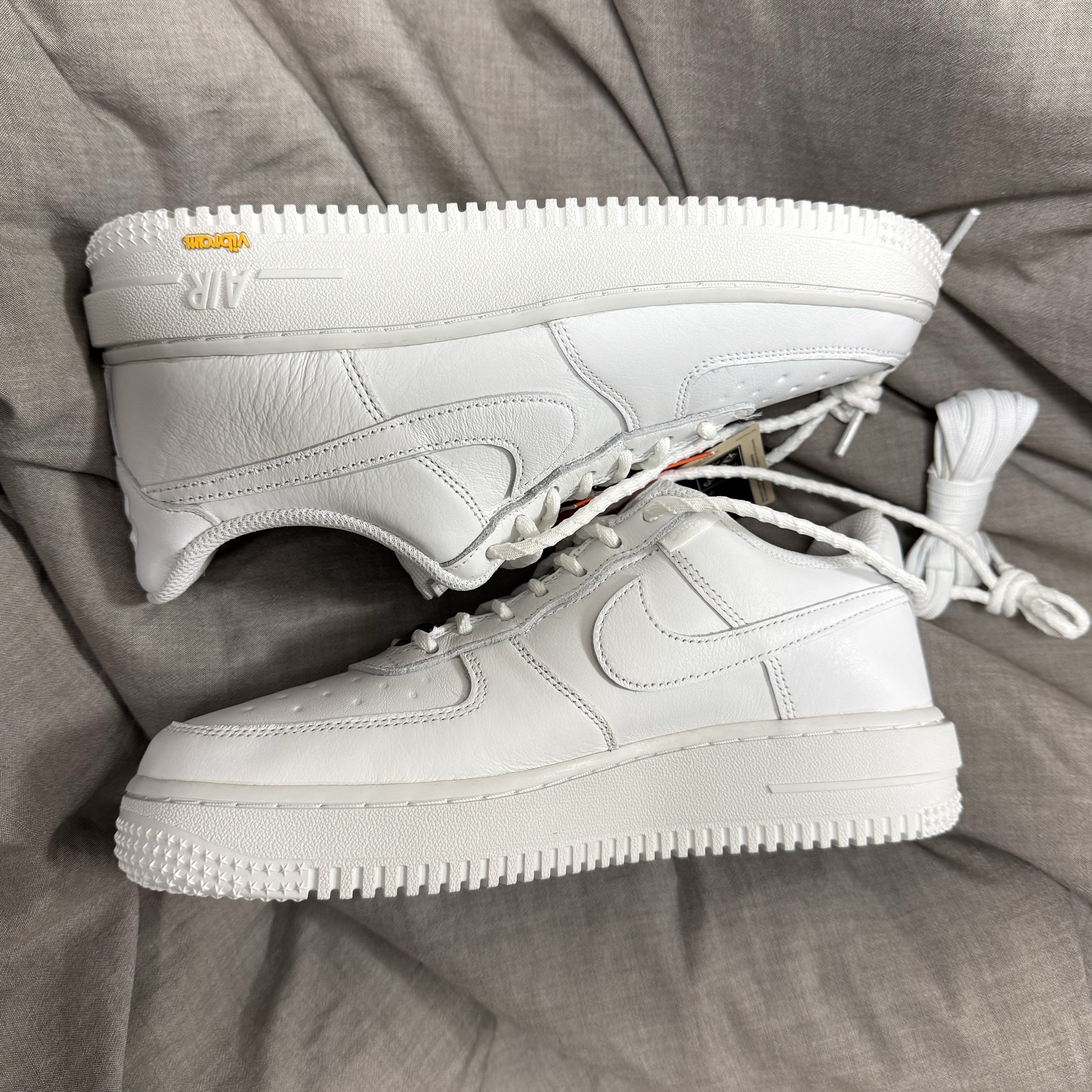 Nike Air Force 1 Low Gore-Tex Vibram Summit White 착용 스타일 - 5