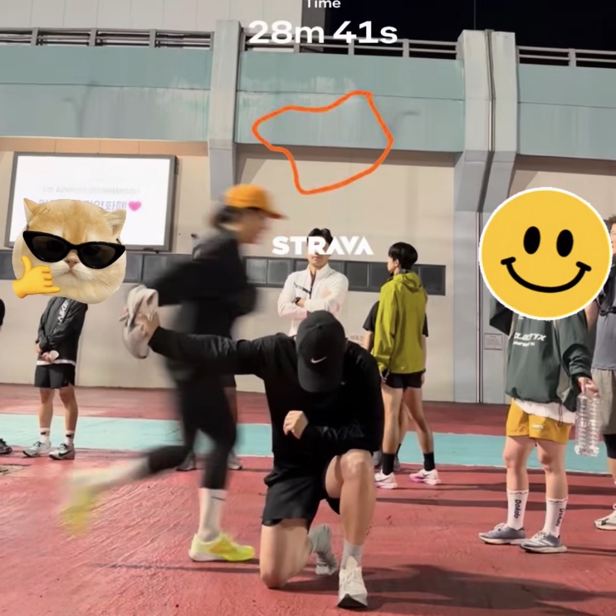 Nike Dri-Fit ADV Club Structured Swoosh Cap Black White 착용 스타일