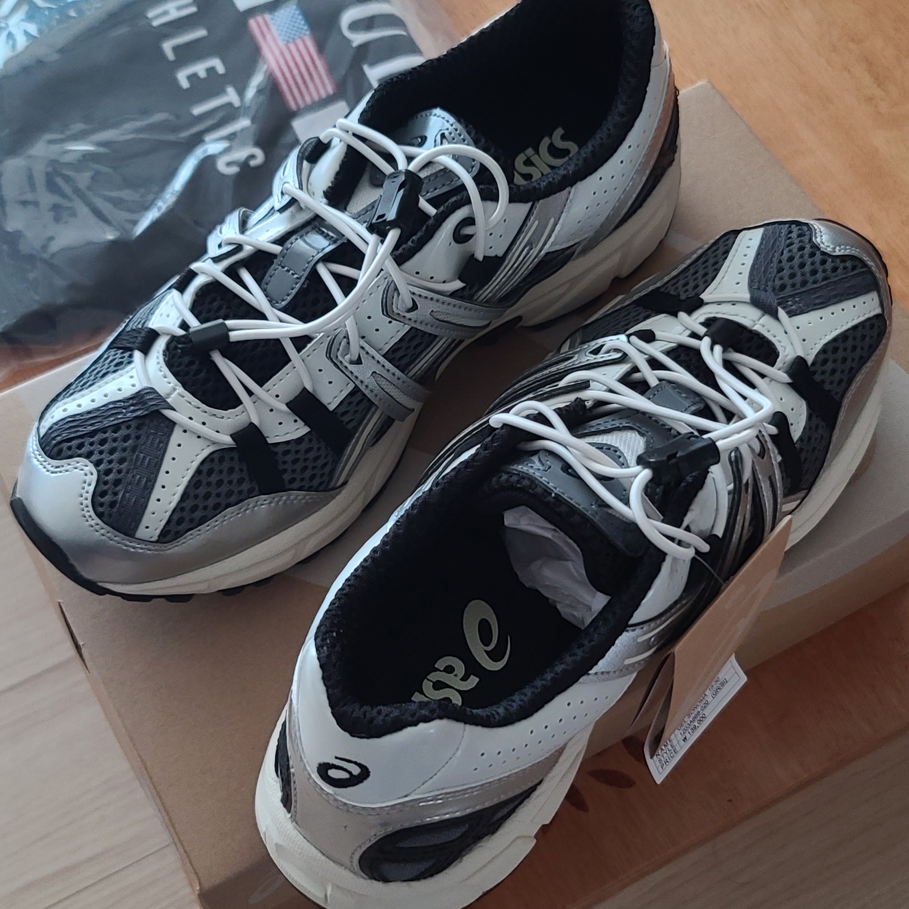 Asics Unlimited Gel-Sonoma 15-50 Steel Grey Pure Silver 착용 스타일