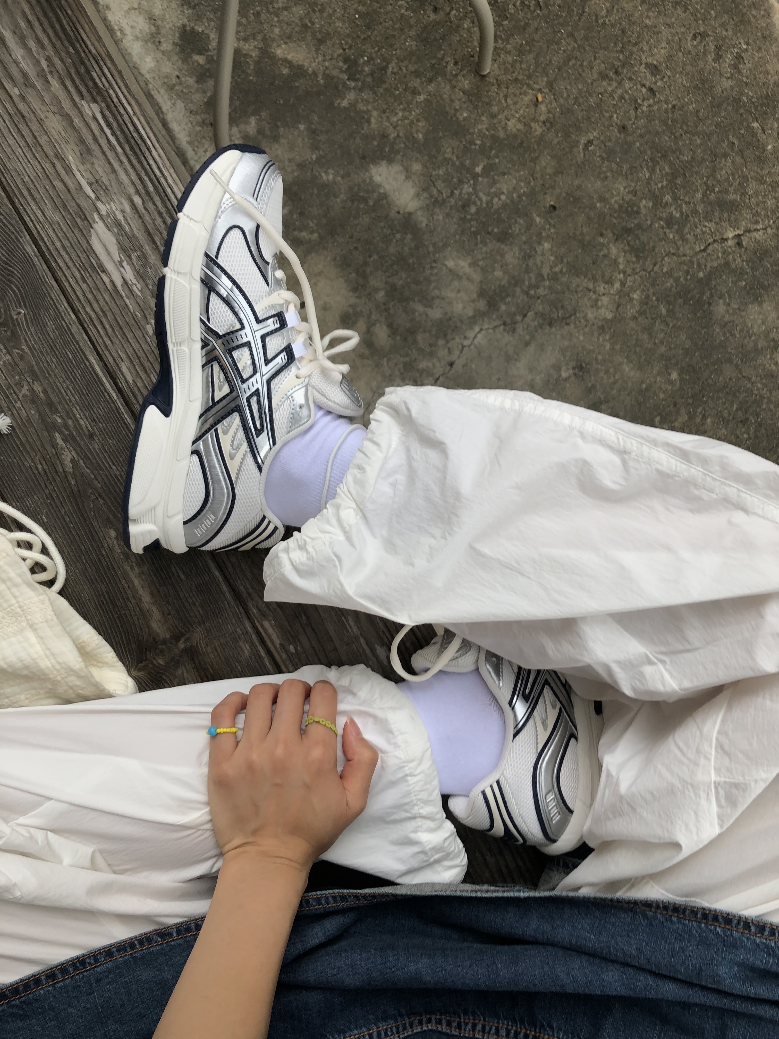 Asics Gel-Stratus MC Cream Pure Silver 착용 스타일 - 2