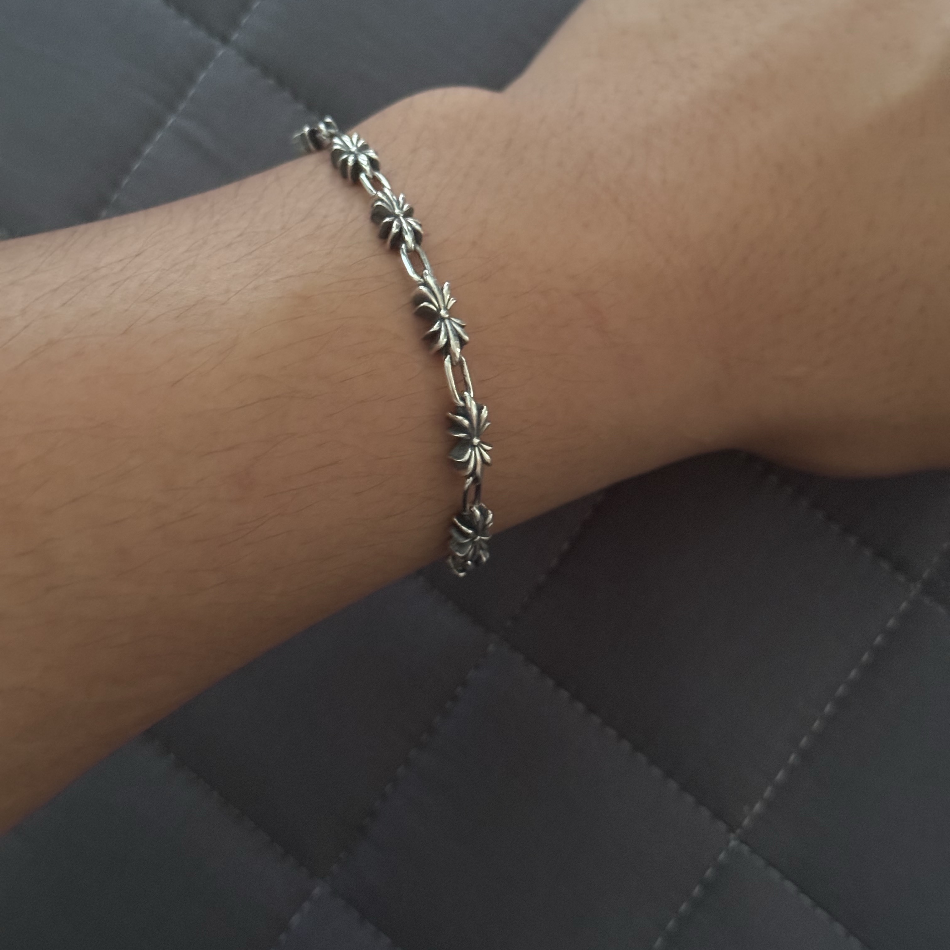 Scudo Bay Tree Bold Bracelet Square Chain 착용 스타일