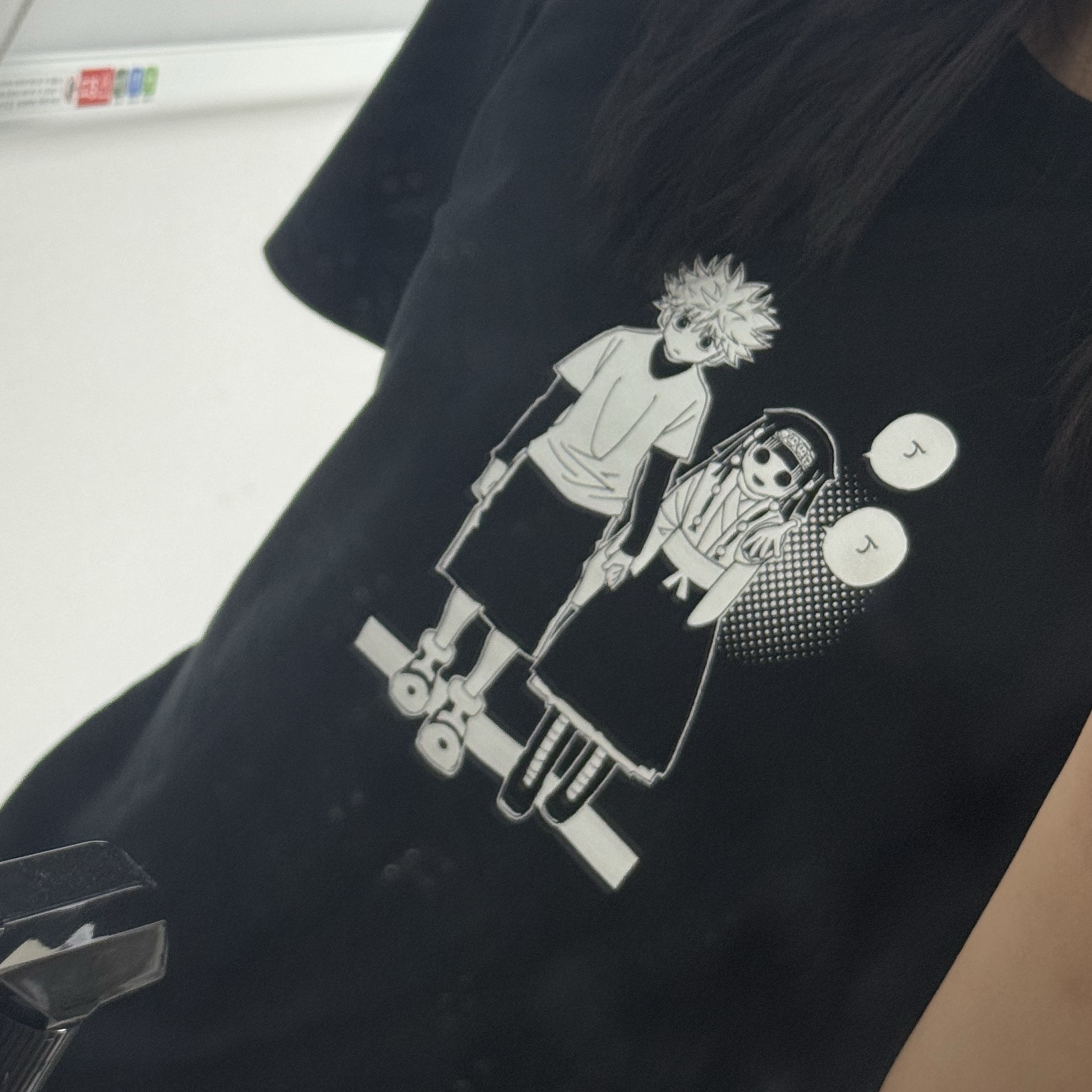 Uniqlo UT Shueisha 100th Anniversary Hunter x Hunter T-Shirt Black 착용 스타일