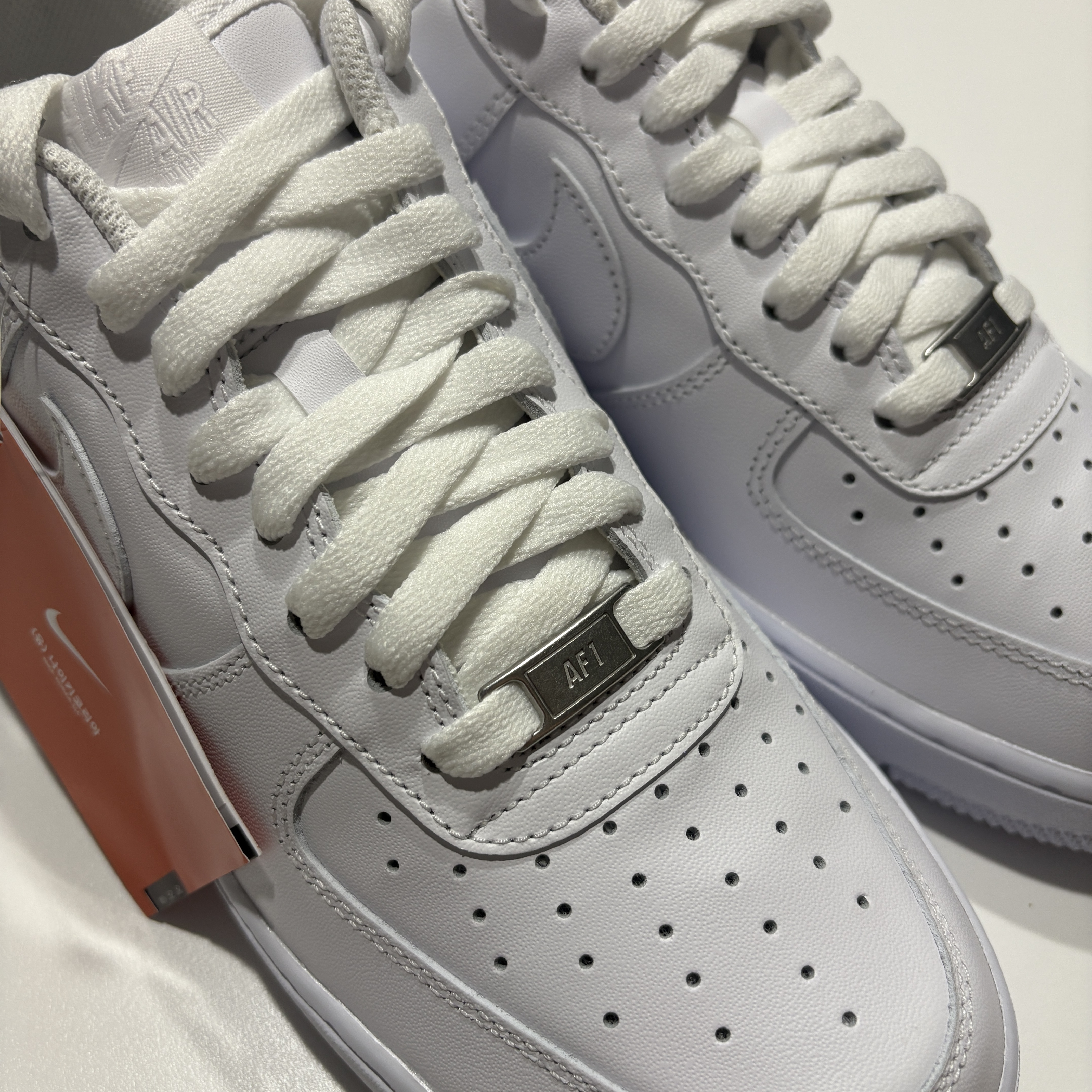 Nike Air Force 1 '07 Low White 착용 스타일