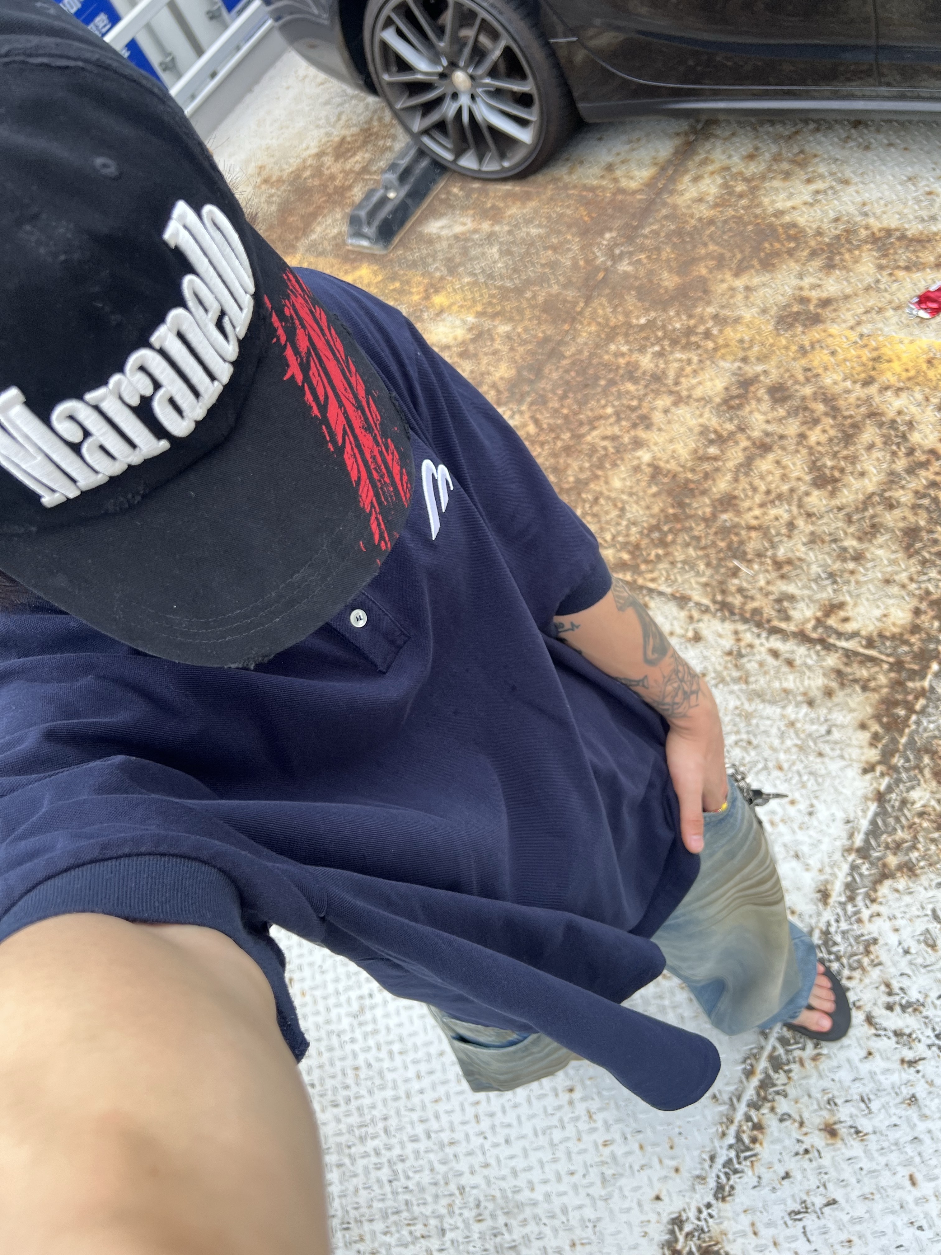 MJD Oversized Polo Navy, ETCE Maranello Skid Mark Vintage Cap Black 착용 스타일 - 9
