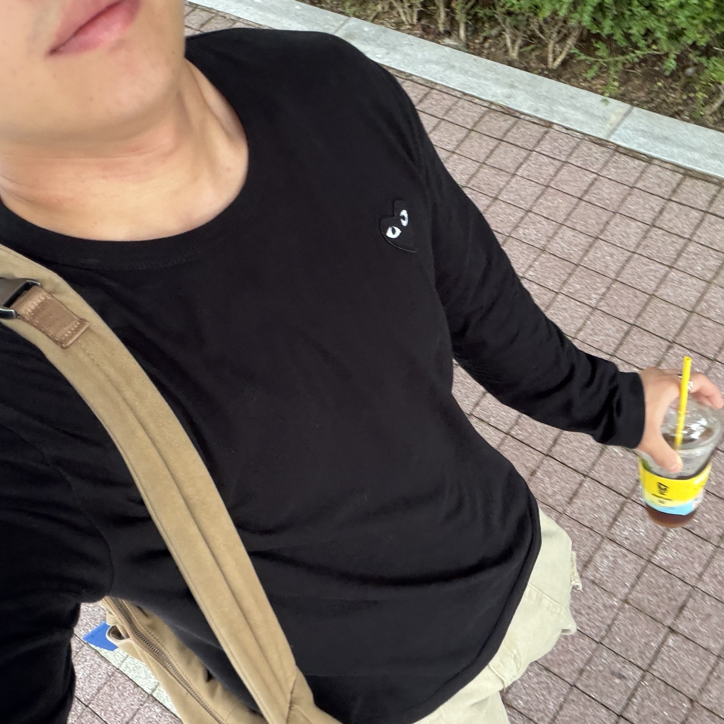 Play Comme des Garcons Black Heart LS T-Shirt Black 착용 스타일 - 1