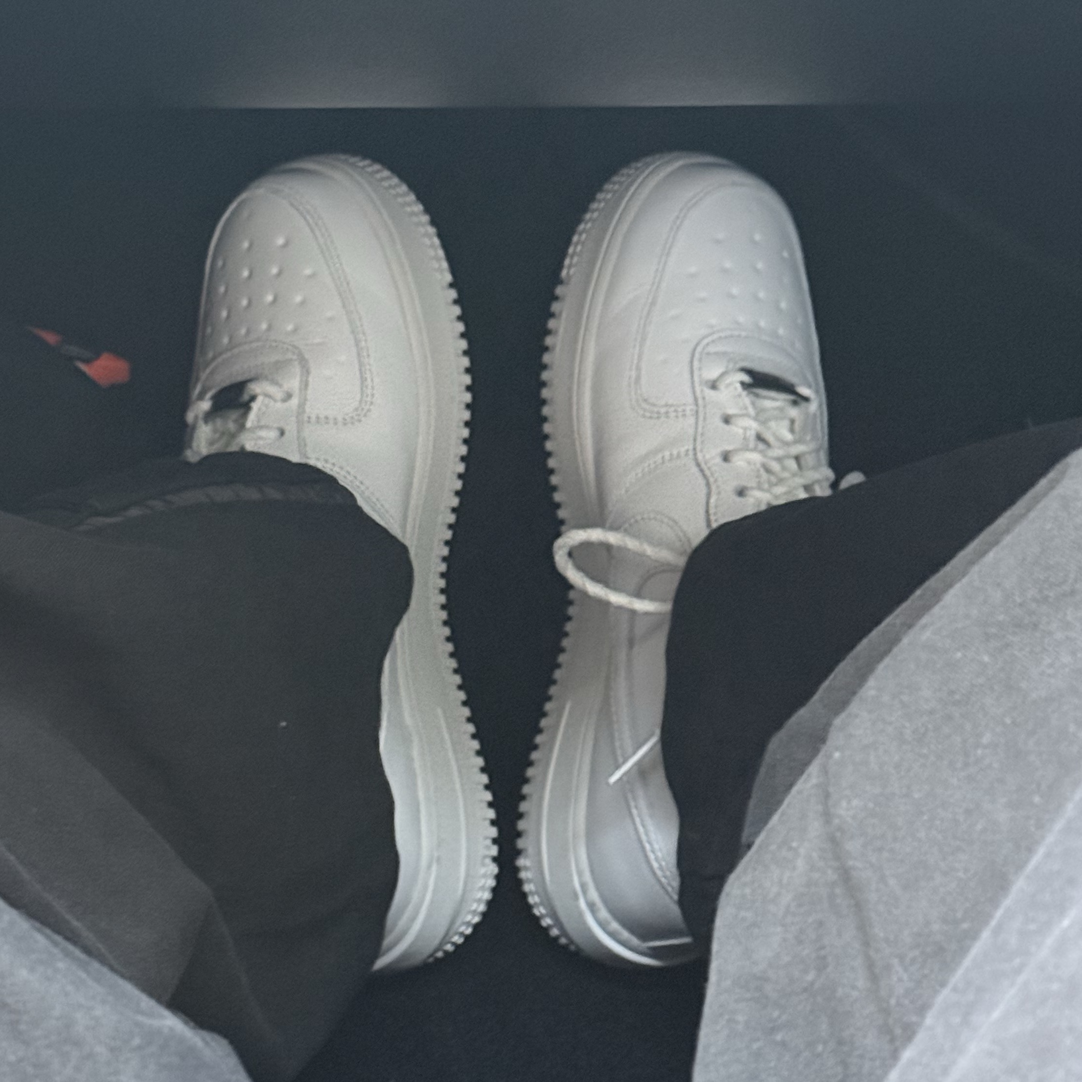 Nike Air Force 1 Low Gore-Tex Vibram Summit White 착용 스타일 - 2